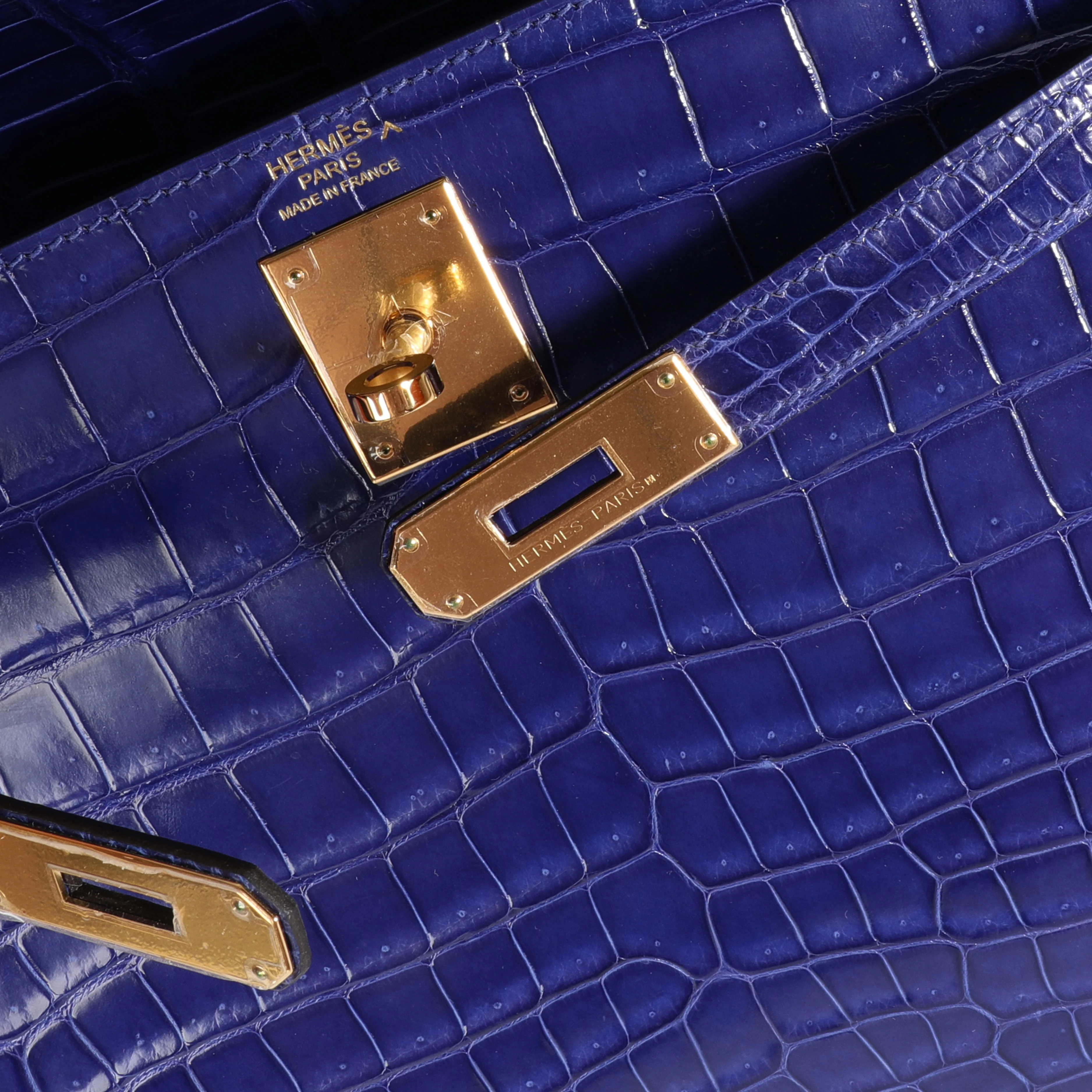 Bleu Électrique Shiny Porosus Crocodile Sellier Kelly 32 GHW - Image 9