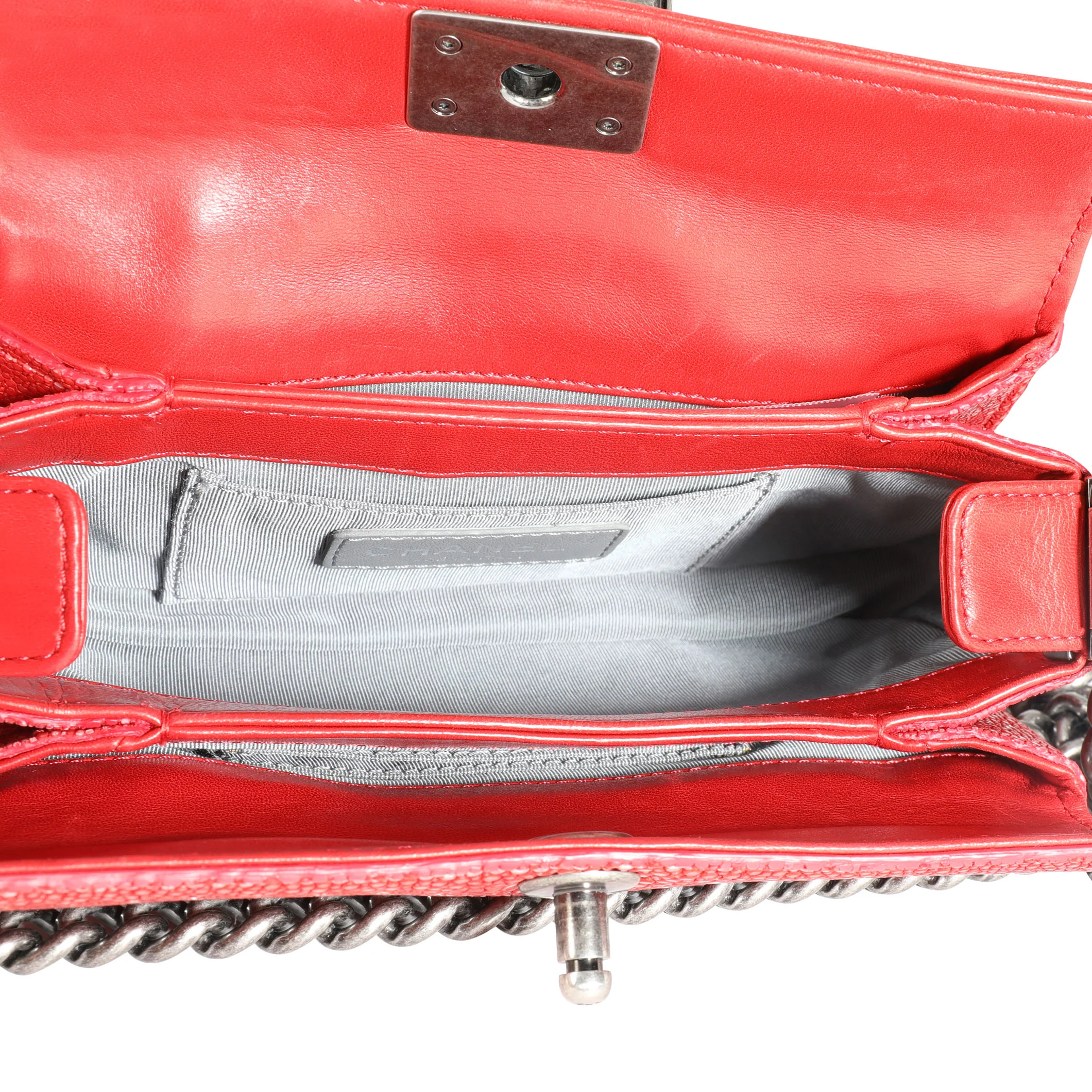 Chanel Red Stingray & Calfskin Boy Crossbody Bag - Image 8