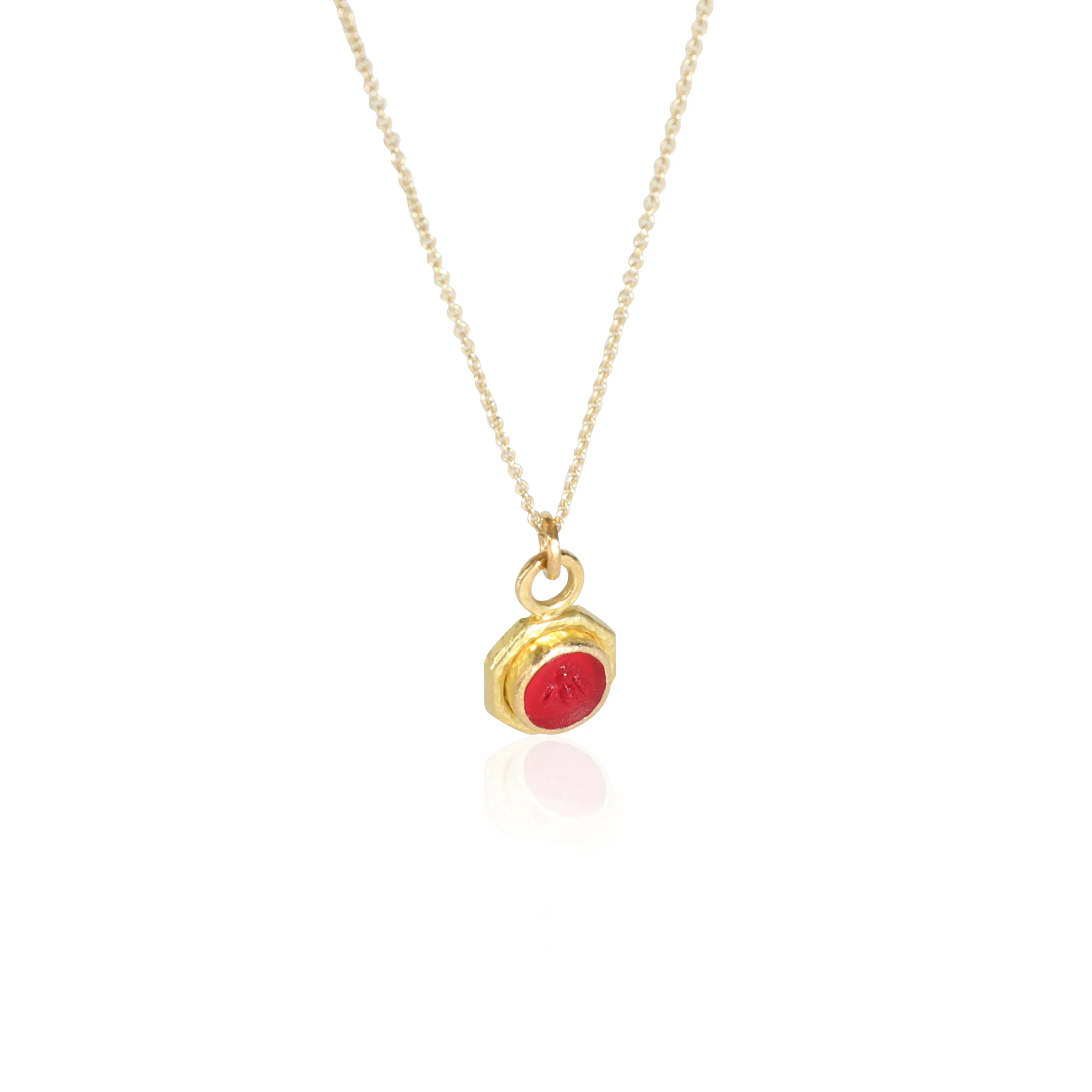 Elizabeth Locke Queen Bee Red Glass & Mother of Pearl Charm in 18K Yellow Gold