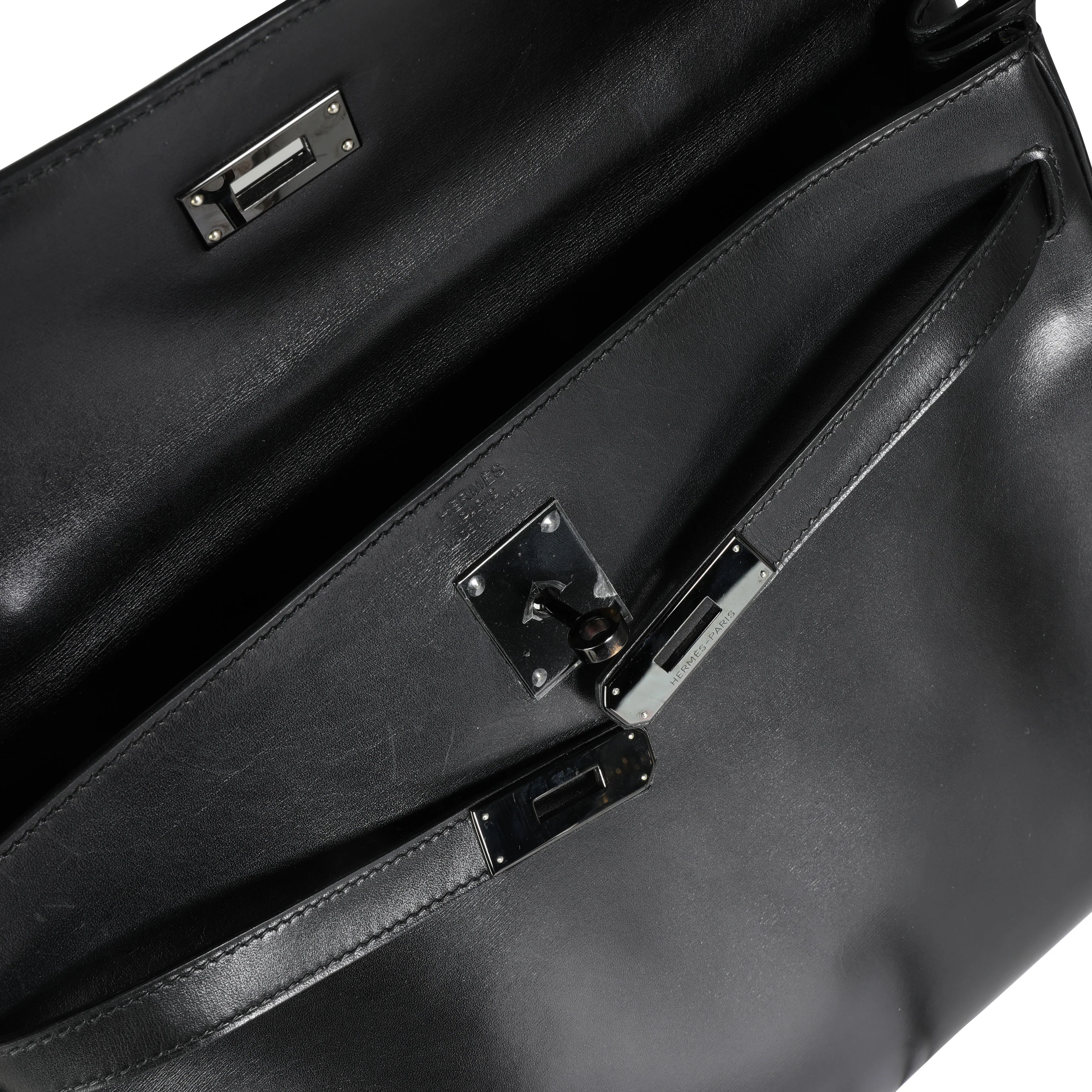 Hermès Rare Black Box Calf So Black Retourne Kelly 35 PVD - Image 8