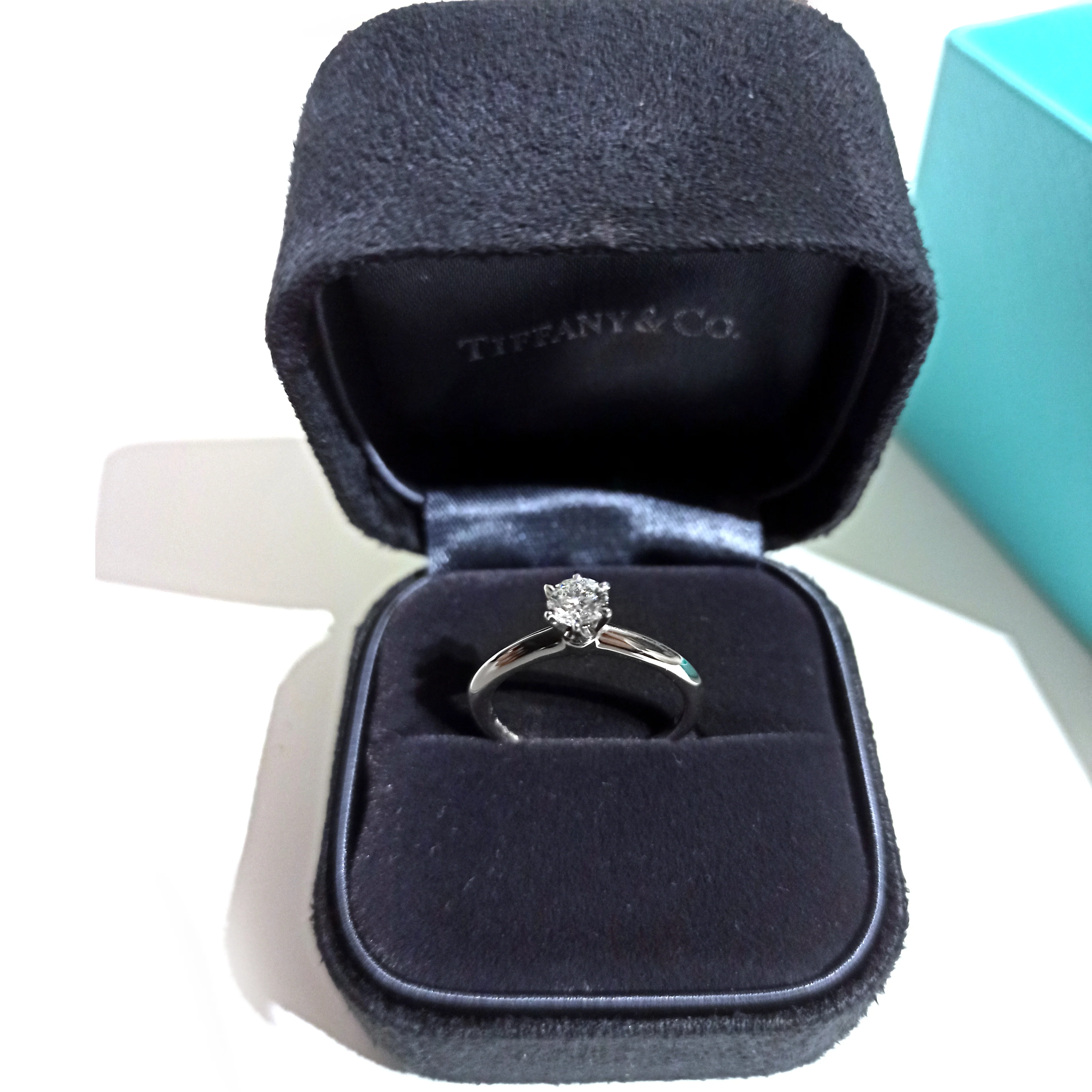 Tiffany & Co. Diamond Engagement Ring in Platinum F VVS2 0.38 CTW - Image 5