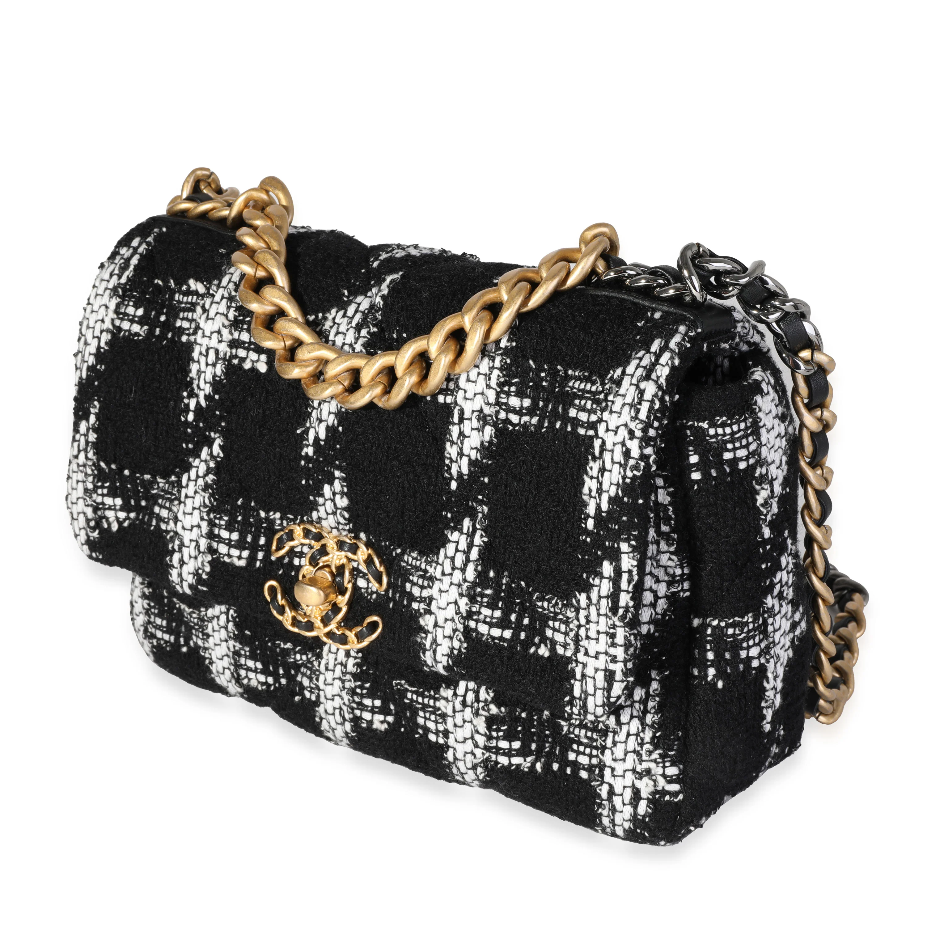 Chanel Black & White Tweed Quilted Medium Chanel 19 Flap - Image 2