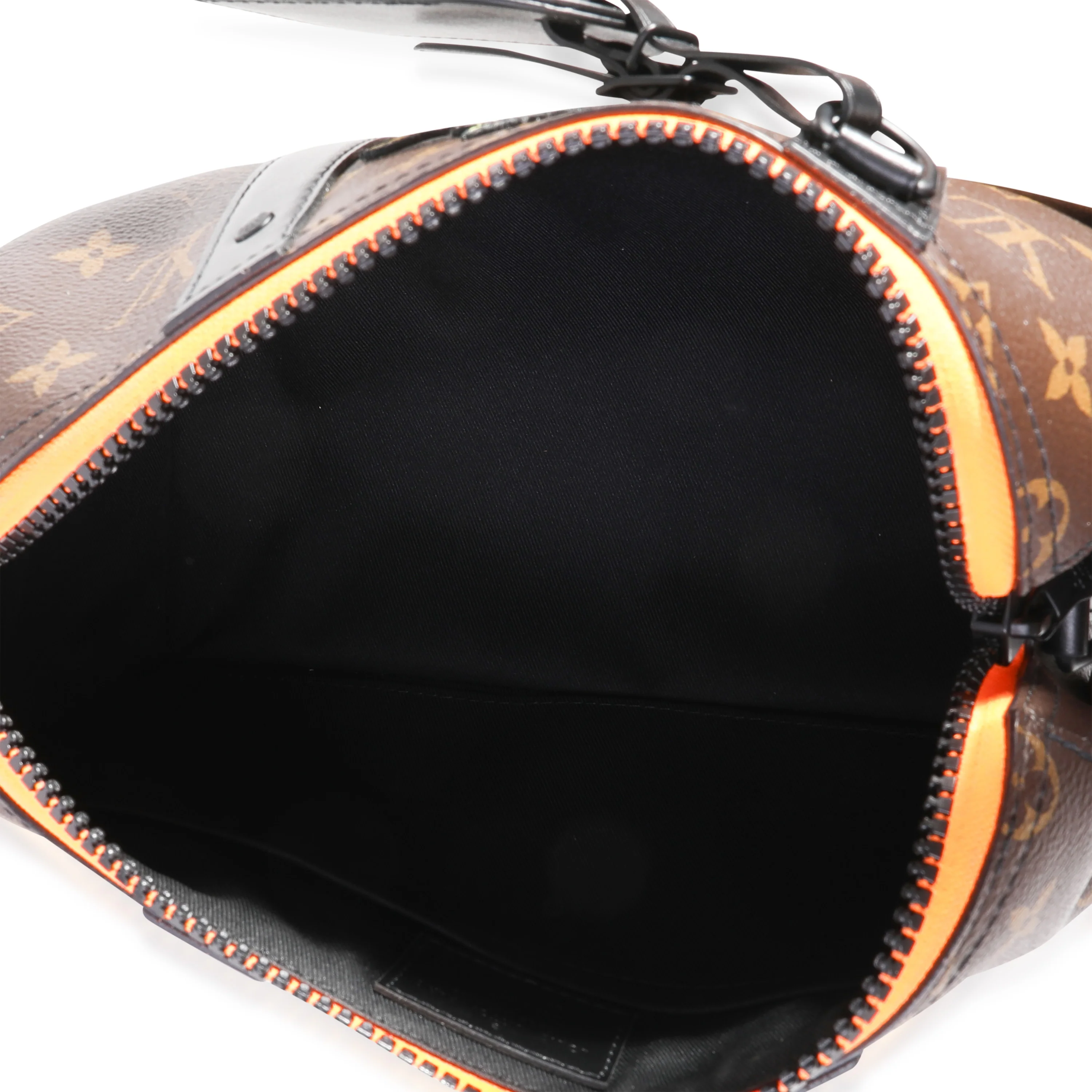 Louis Vuitton Monogram Canvas & Cowhide Leather Zoom With Friends City Keepall - Image 9