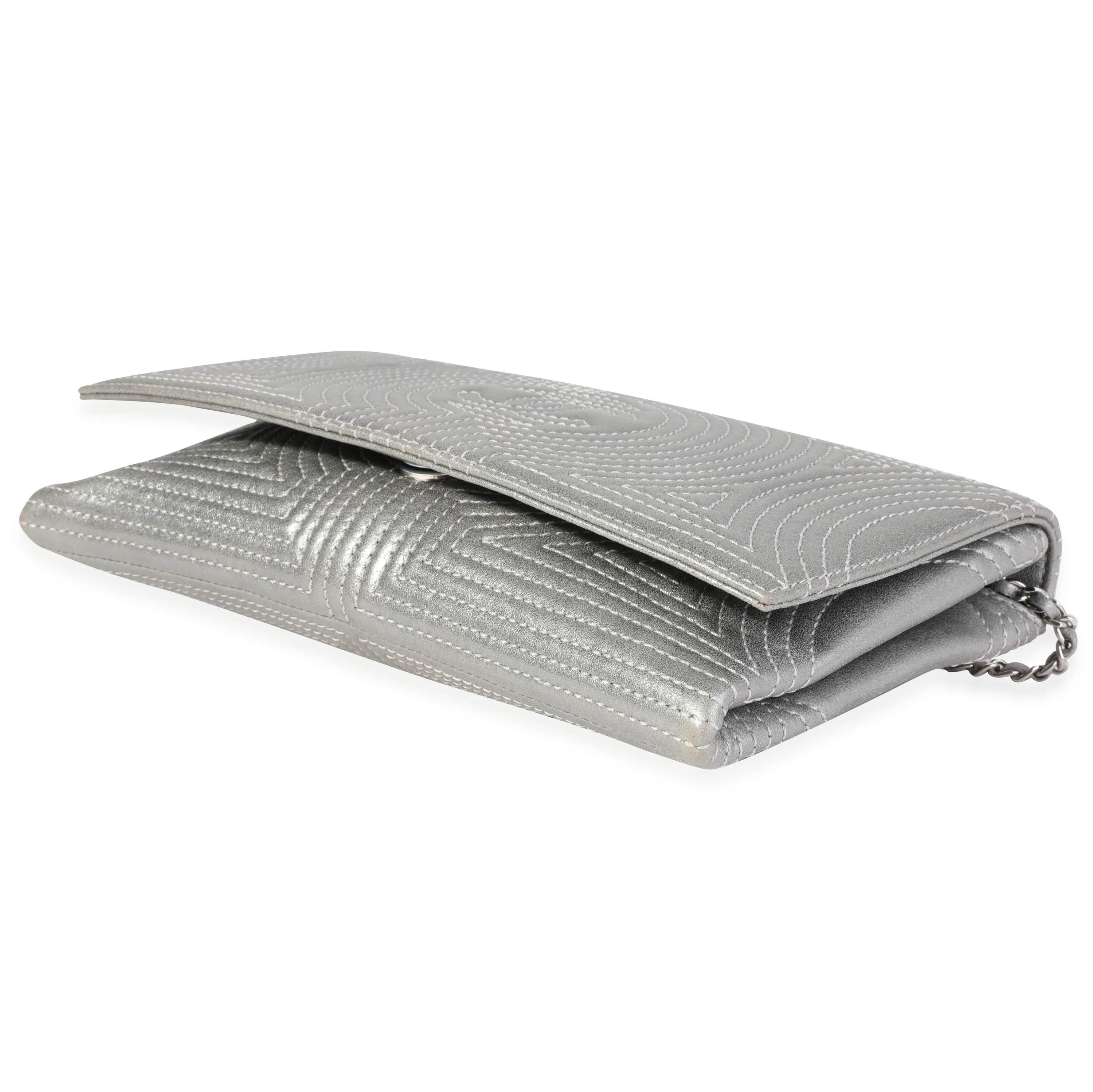 Chanel Metallic Lambskin Korean Garden Clutch On Chain - Image 7