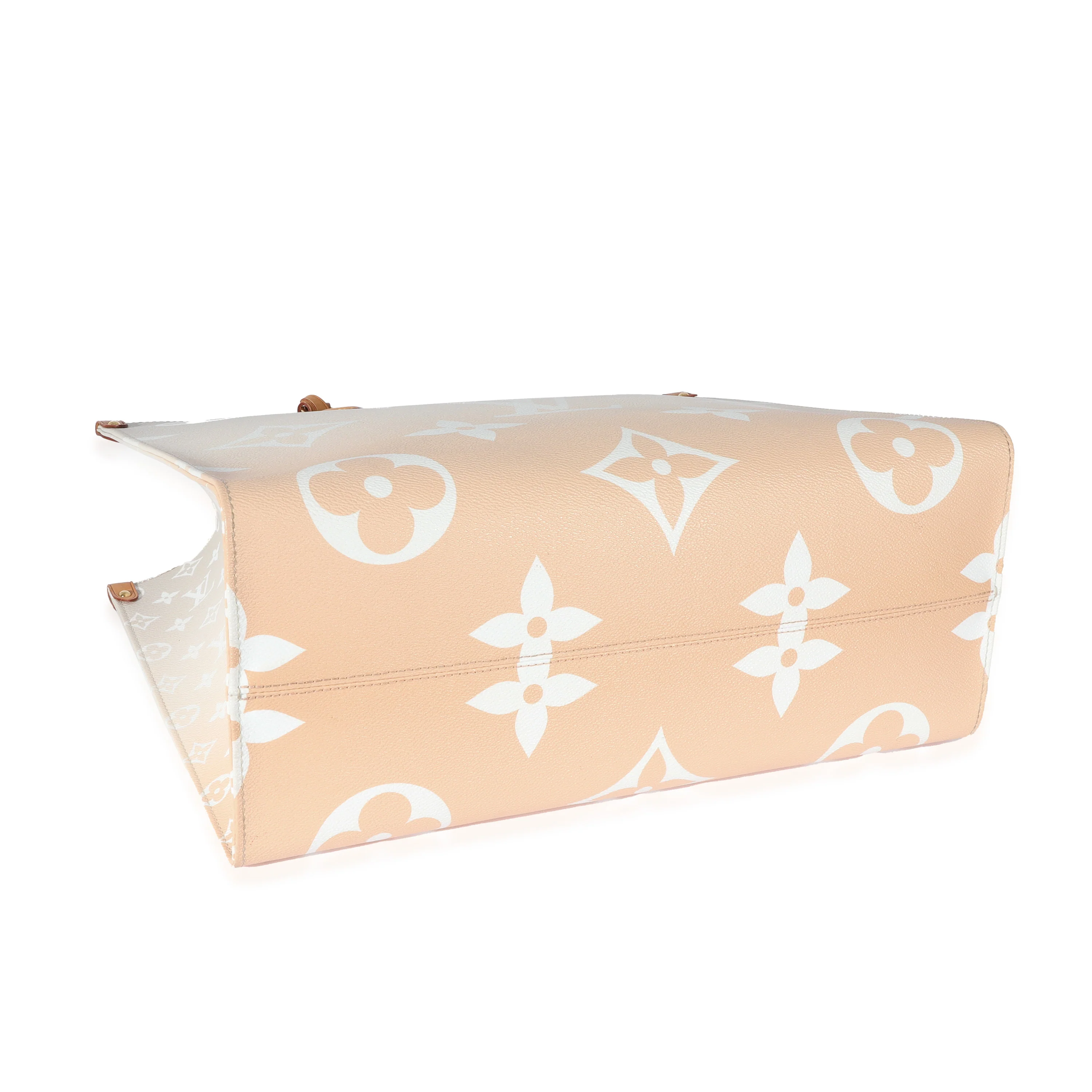 Louis Vuitton Canvas Monogram Giant By The Pool Onthego GM - Image 5