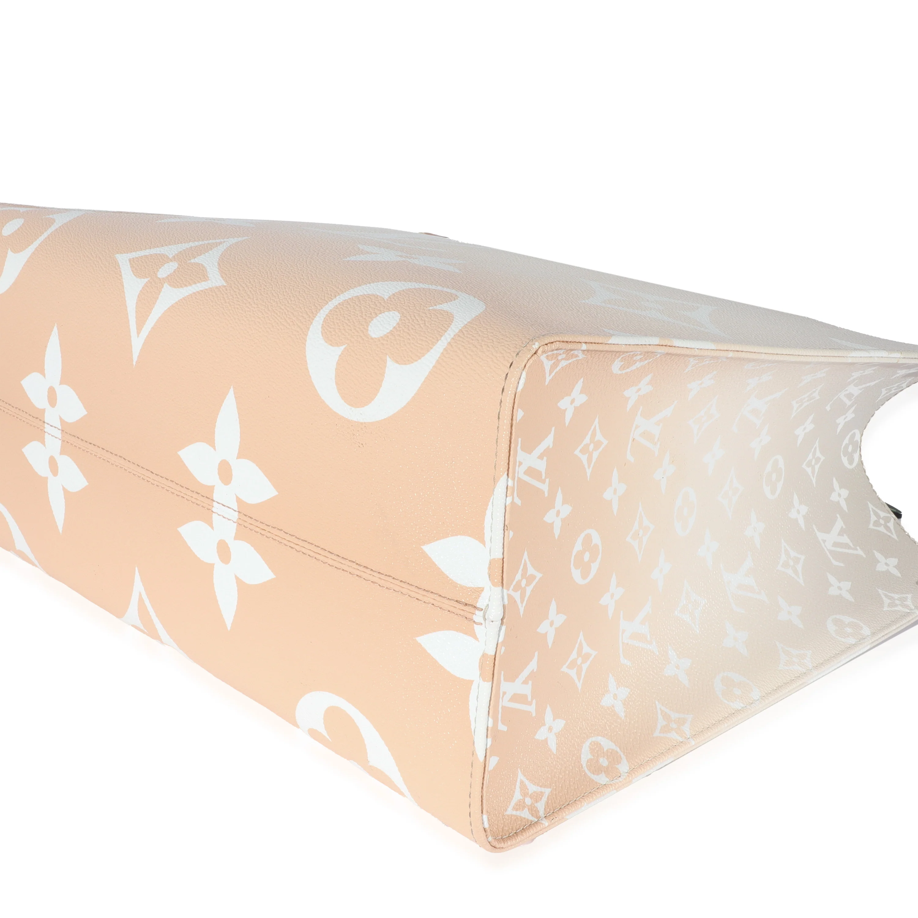 Louis Vuitton Canvas Monogram Giant By The Pool Onthego GM - Image 6