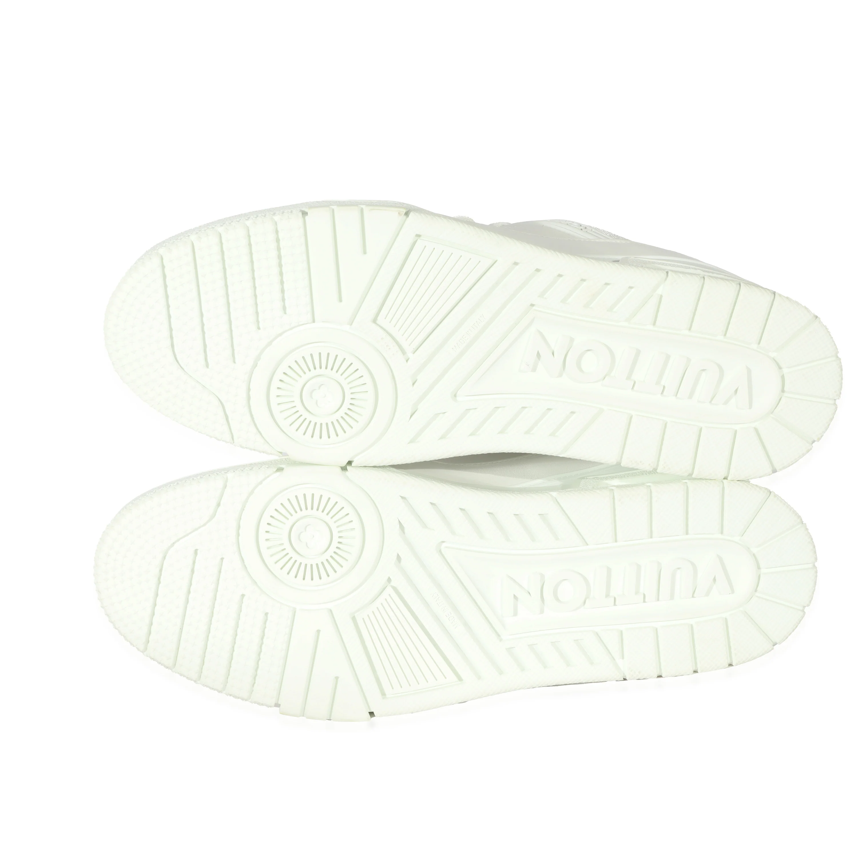 Louis Vuitton White Leather LV Trainer Sneaker - Image 7