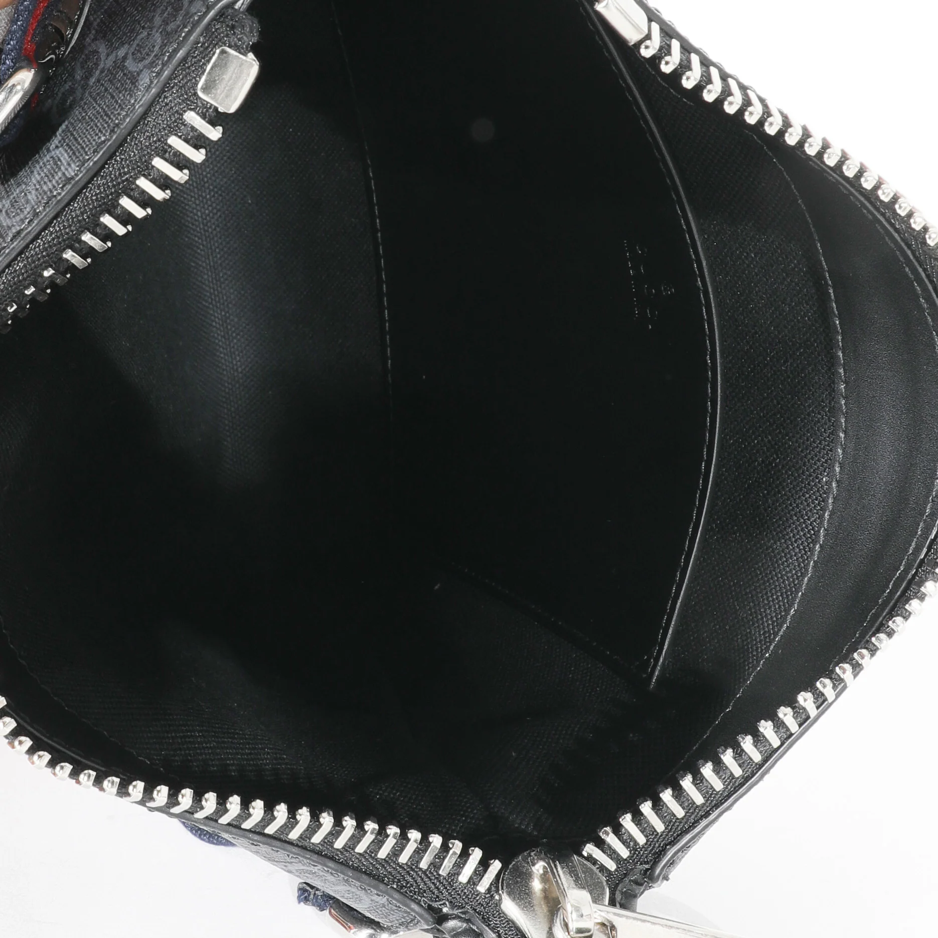 Gucci Black GG Supreme Small Messenger Bag - Image 8