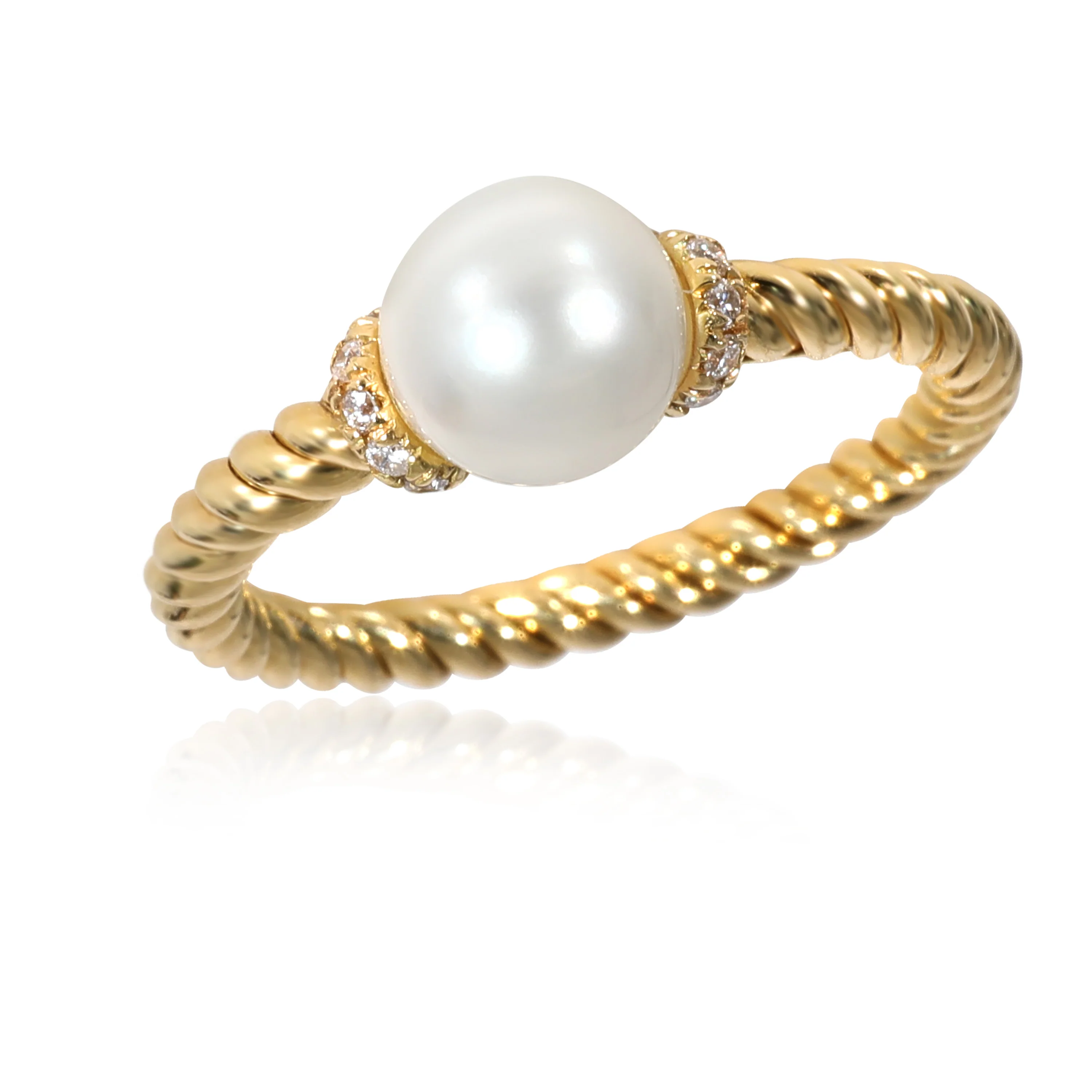 David Yurman Petite Solari Pearl Diamond Ring in 18k Yellow Gold 0.08 CTW - Image 2