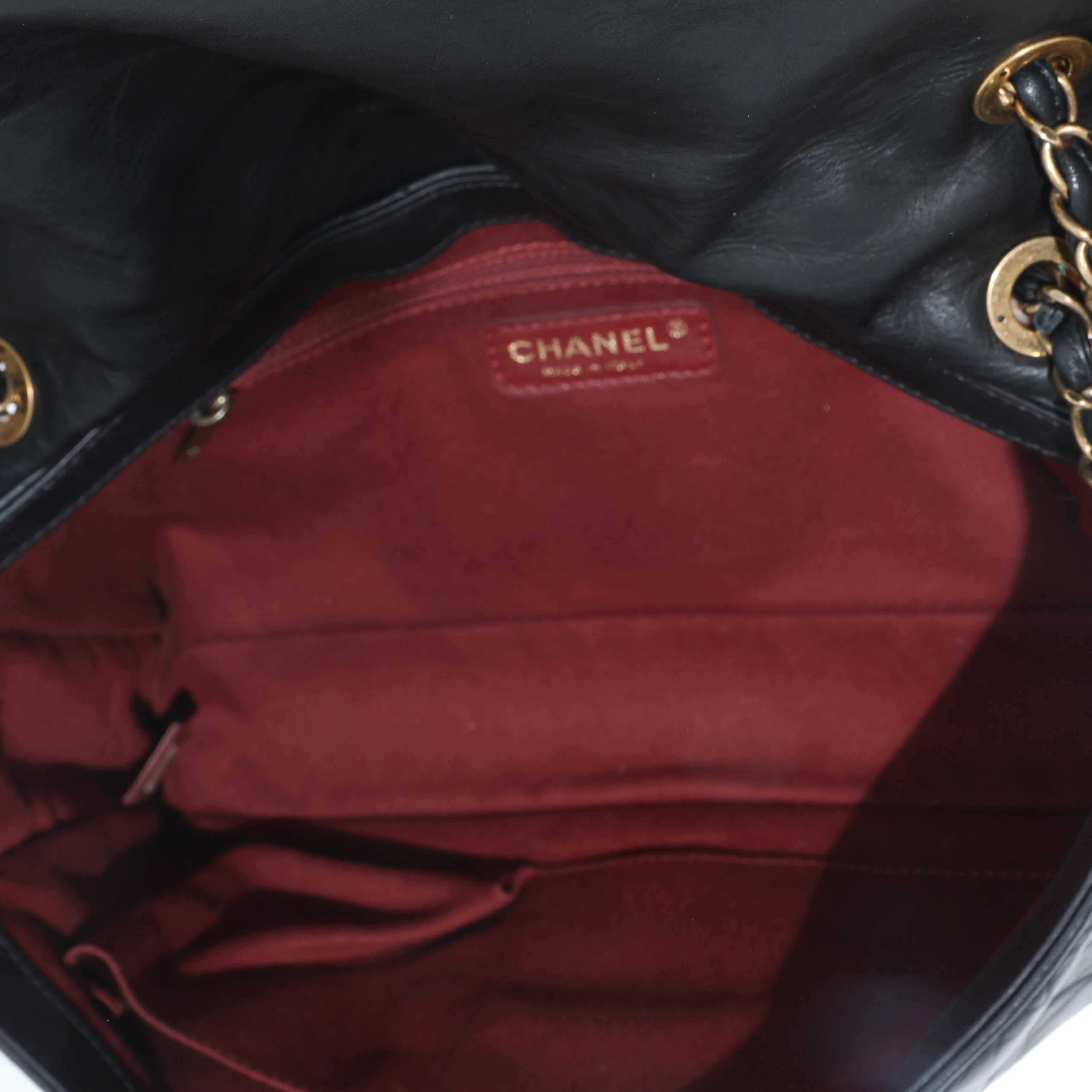 Chanel Black Quilted Calfskin Medium Pondicherry Flap Bag - Image 4