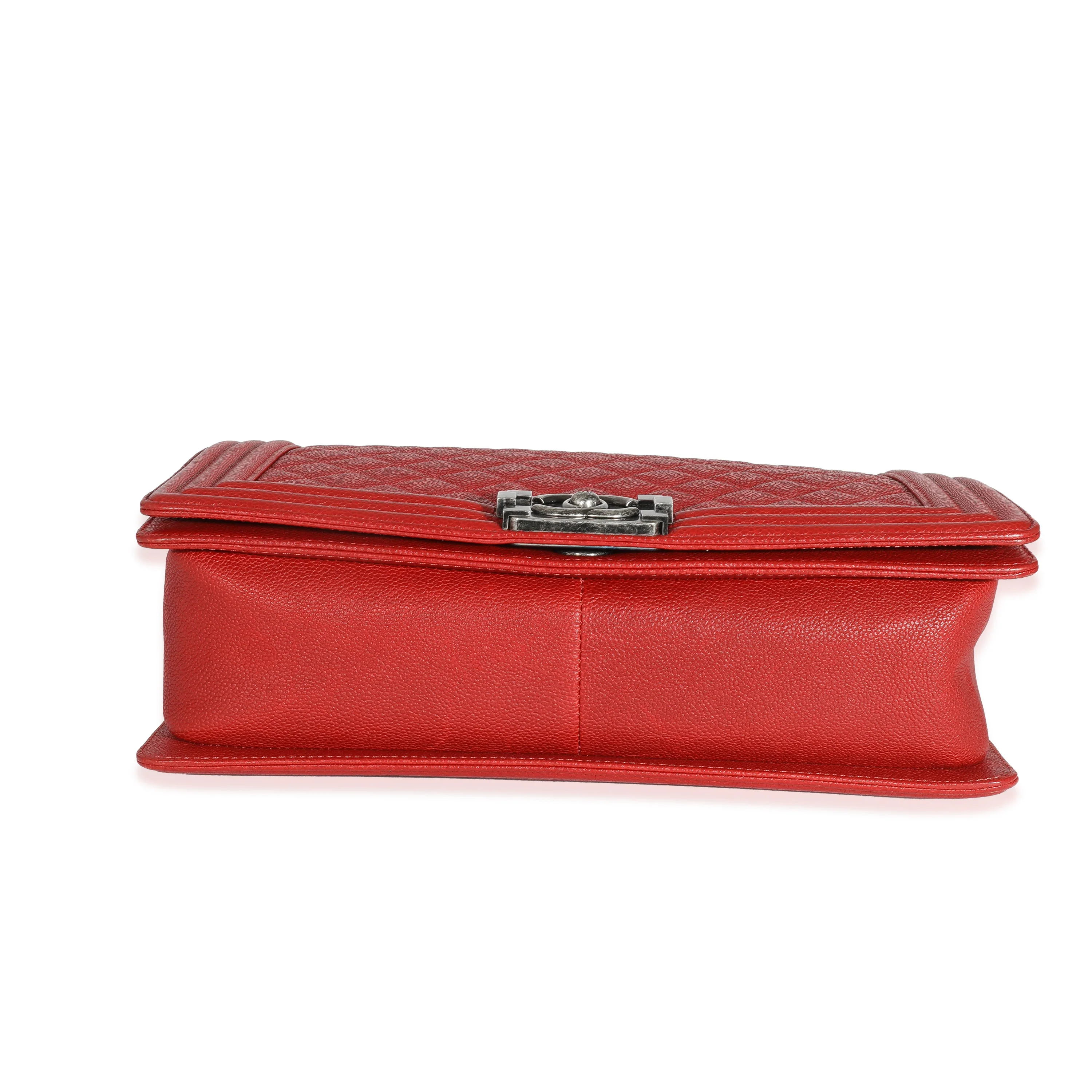 Chanel 16A Red Quilted Caviar New Medium Boy Bag - Image 5