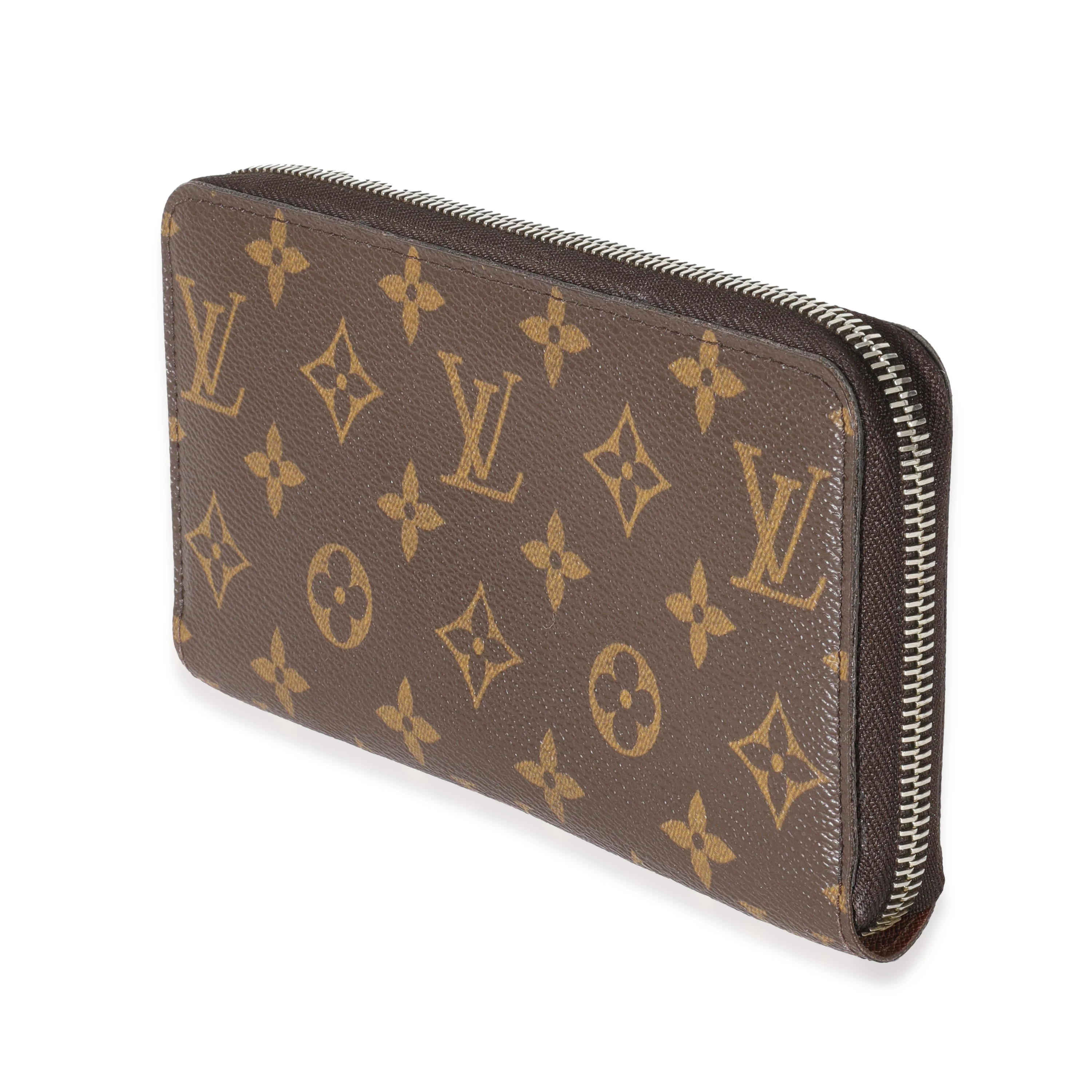 Louis Vuitton Monogram Canvas Zippy Wallet - Image 3