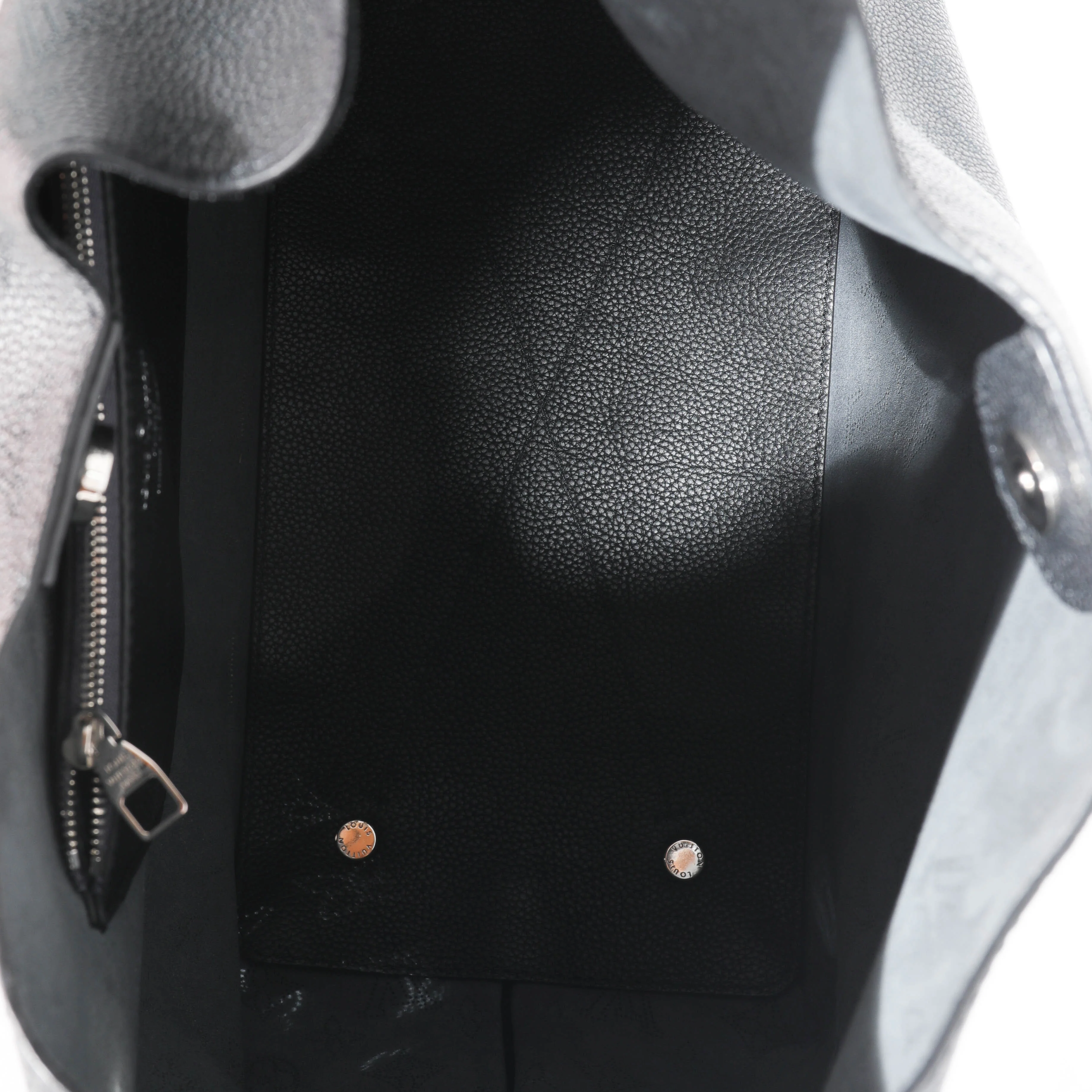 Louis Vuitton Black Mahina Carmel Hobo - Image 7
