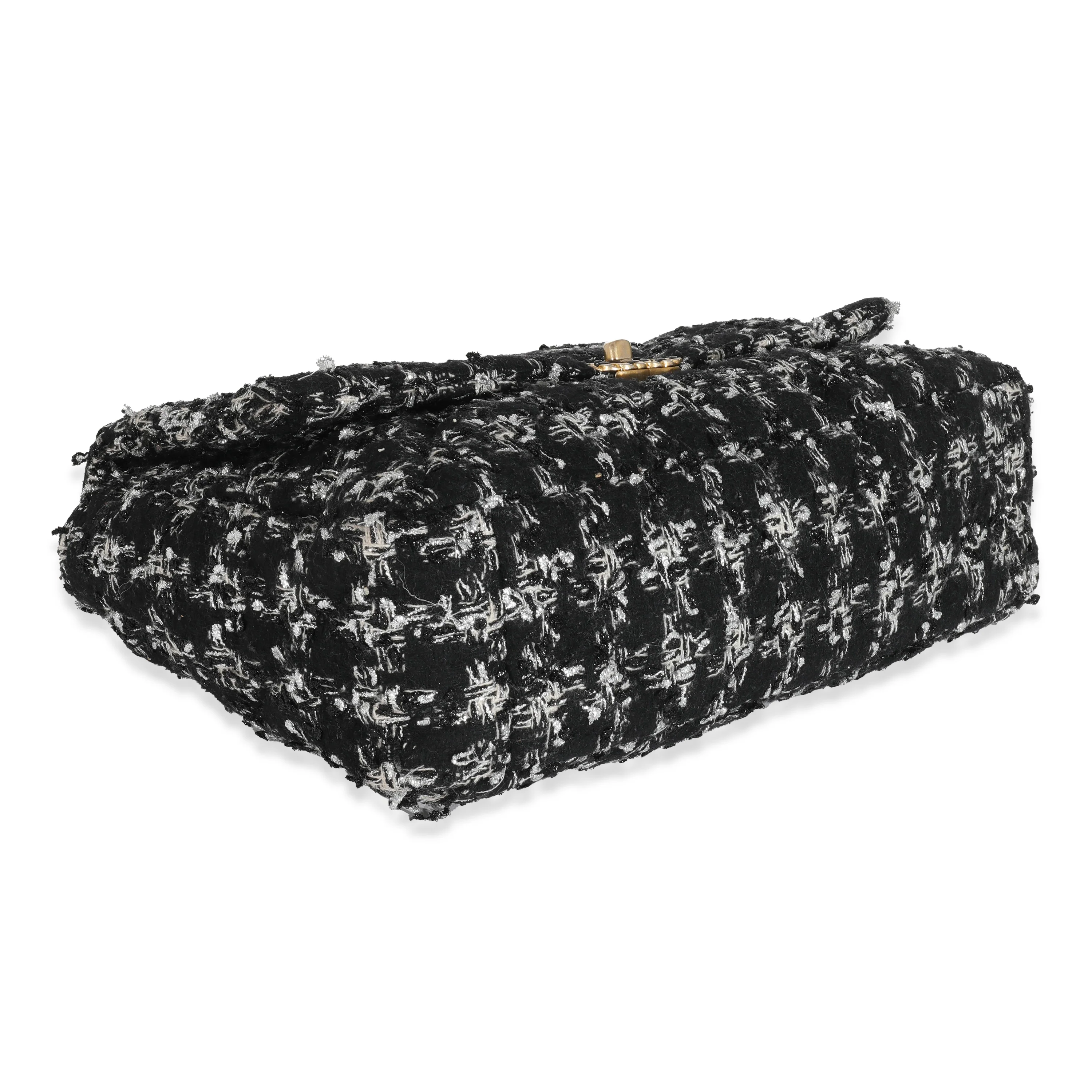 Chanel Black White Metallic Houndstooth Tweed Chanel 19 Maxi Flap Bag - Image 6