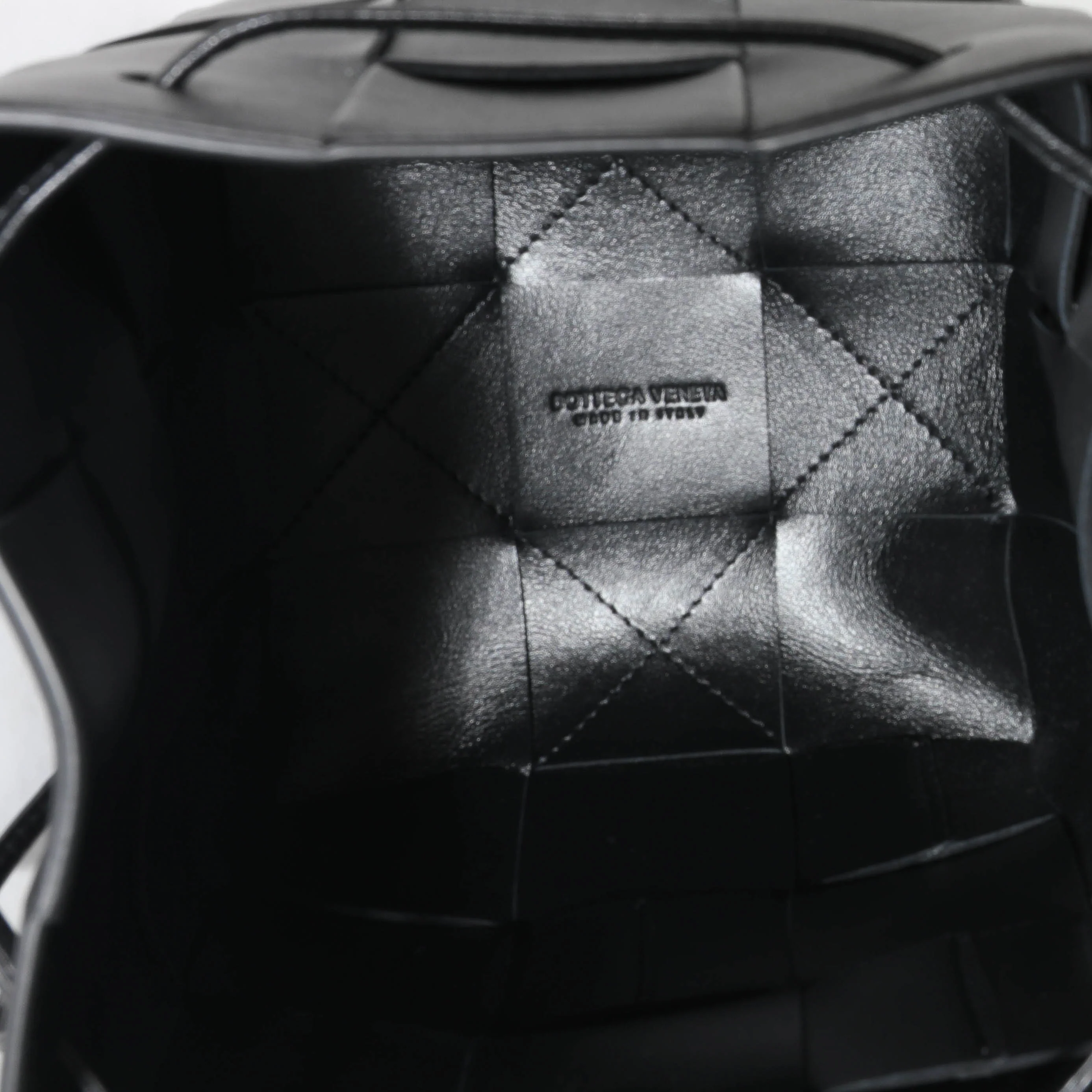Bottega Veneta Black Lambskin Intrecciato Small Cassette Bucket Bag - Image 8