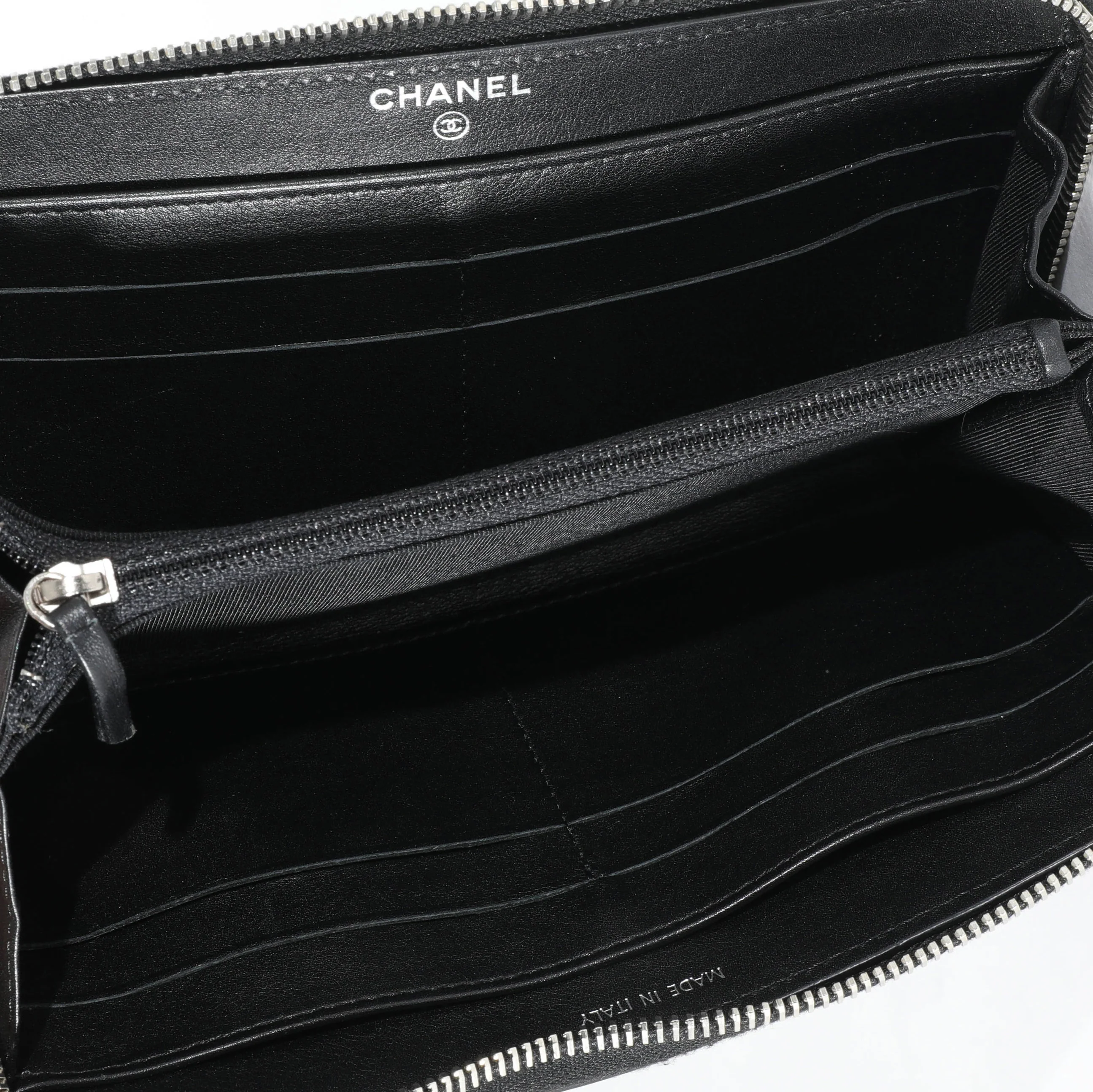 Chanel Black Quilted Patent Classic Continental Wallet - Image 7
