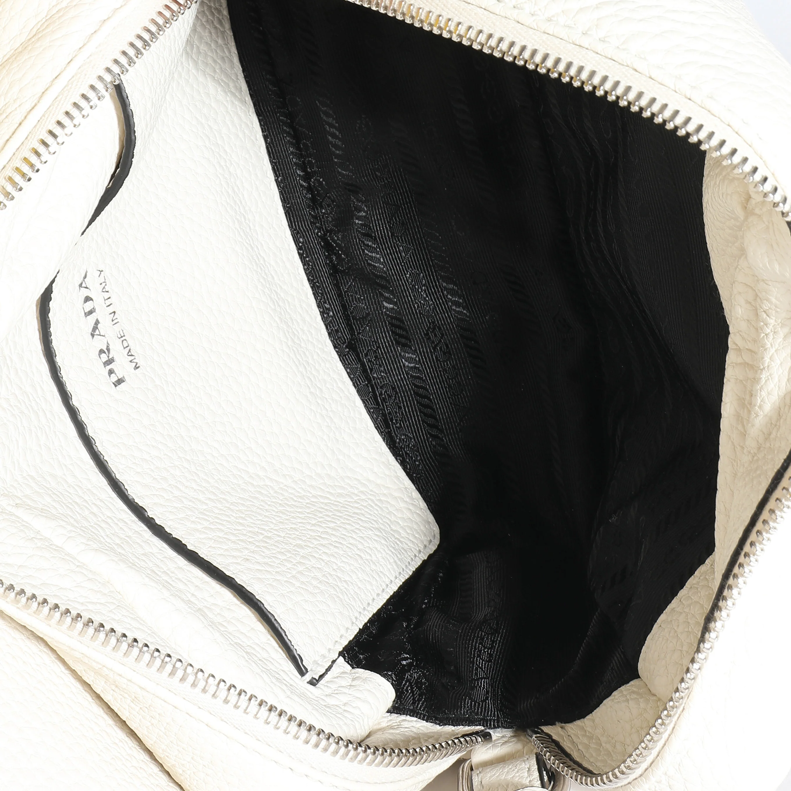 White Vitello Daino Logo Crossbody Flap Bag - Image 10