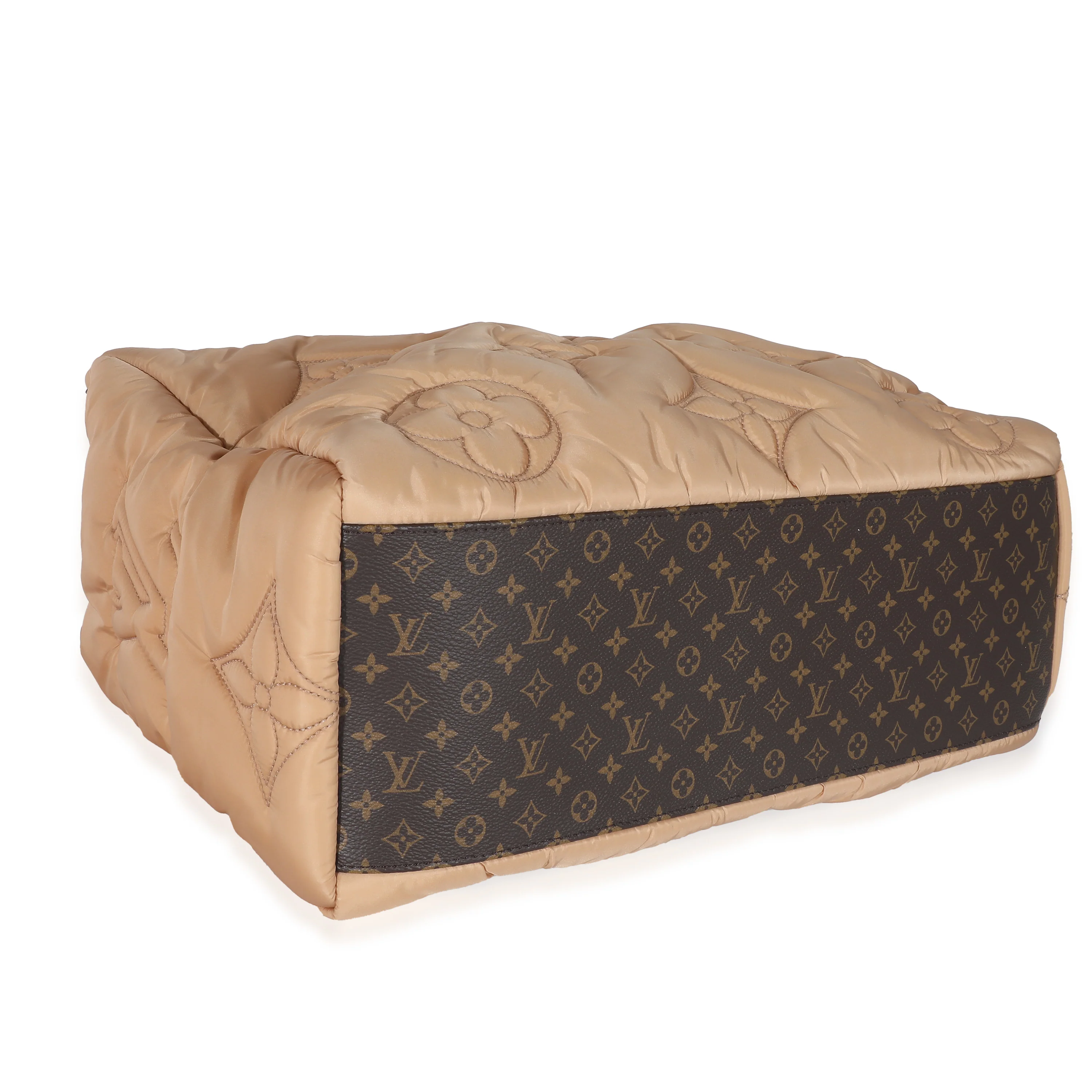 Louis Vuitton Beige Econyl Nylon Monogram Pillow Giant Onthego GM - Image 3