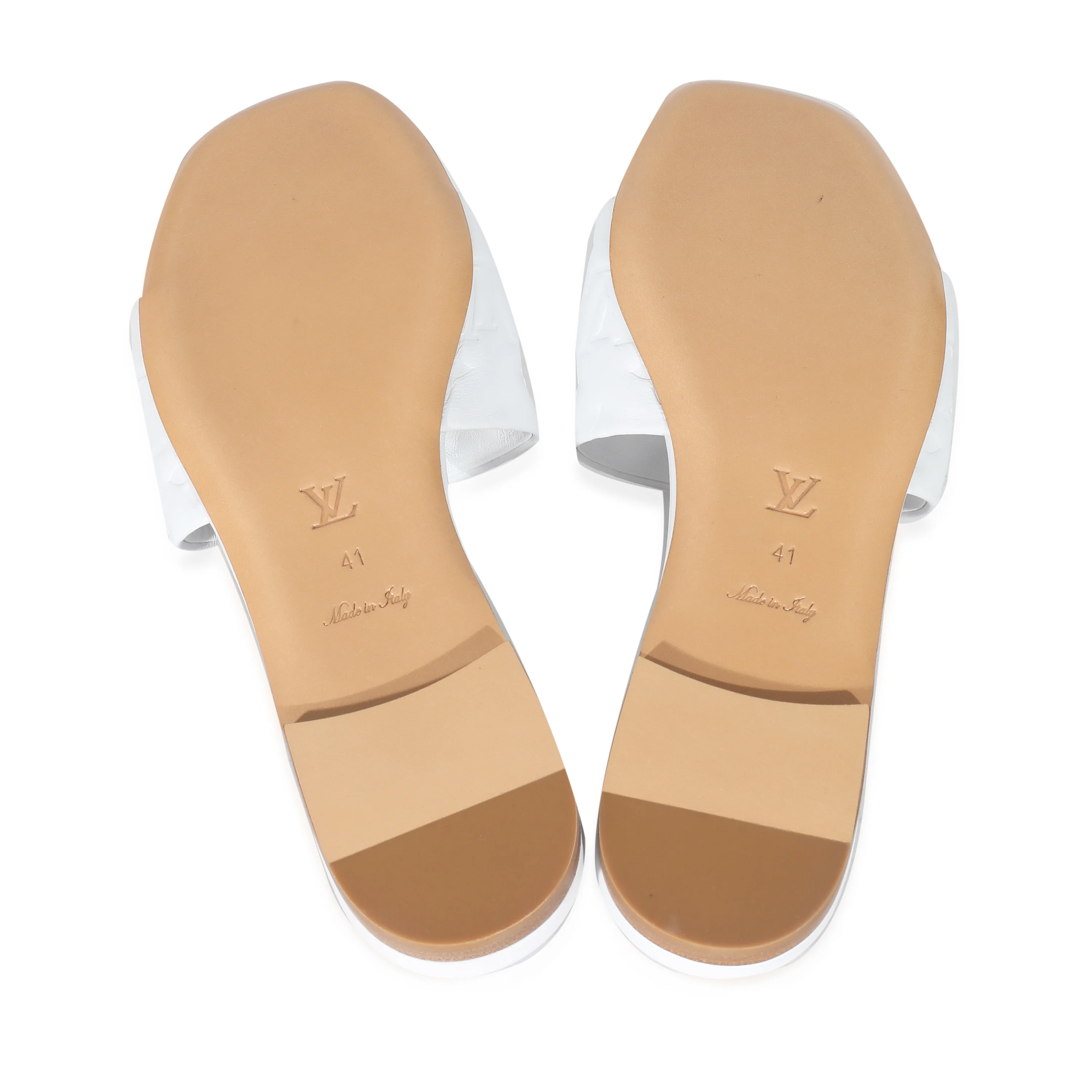 Louis Vuitton White Monogram Embossed Lambskin Revival Flat Mule - Image 5