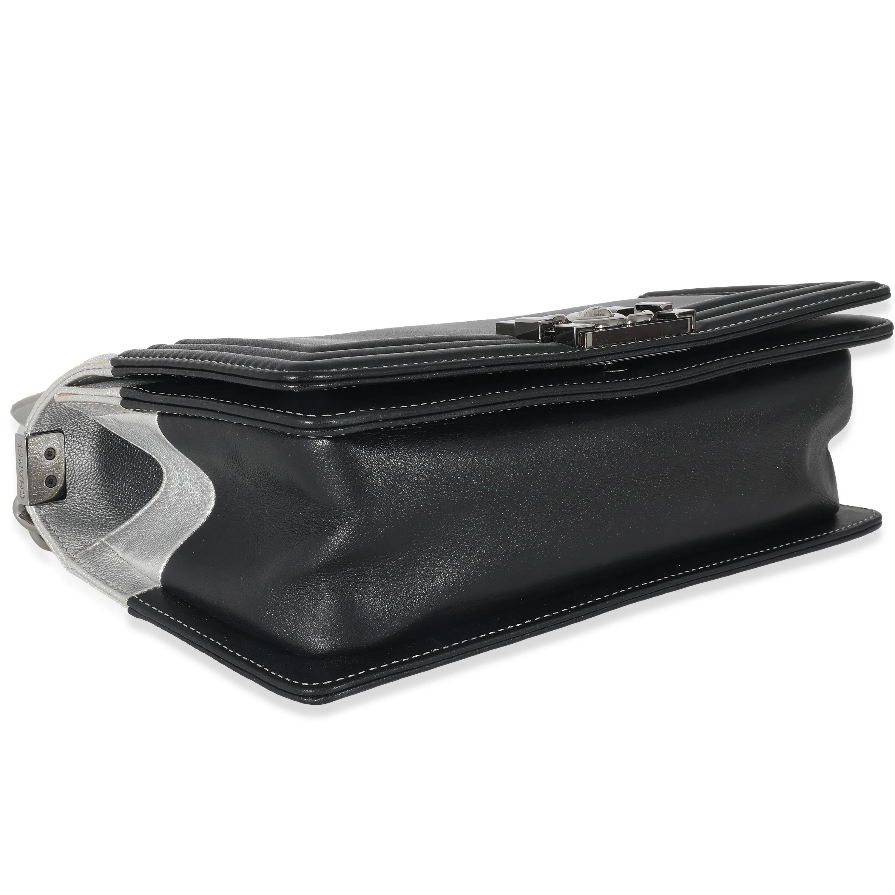 Chanel Black & Metallic Silver Leather Medium Boy Bag - Image 6