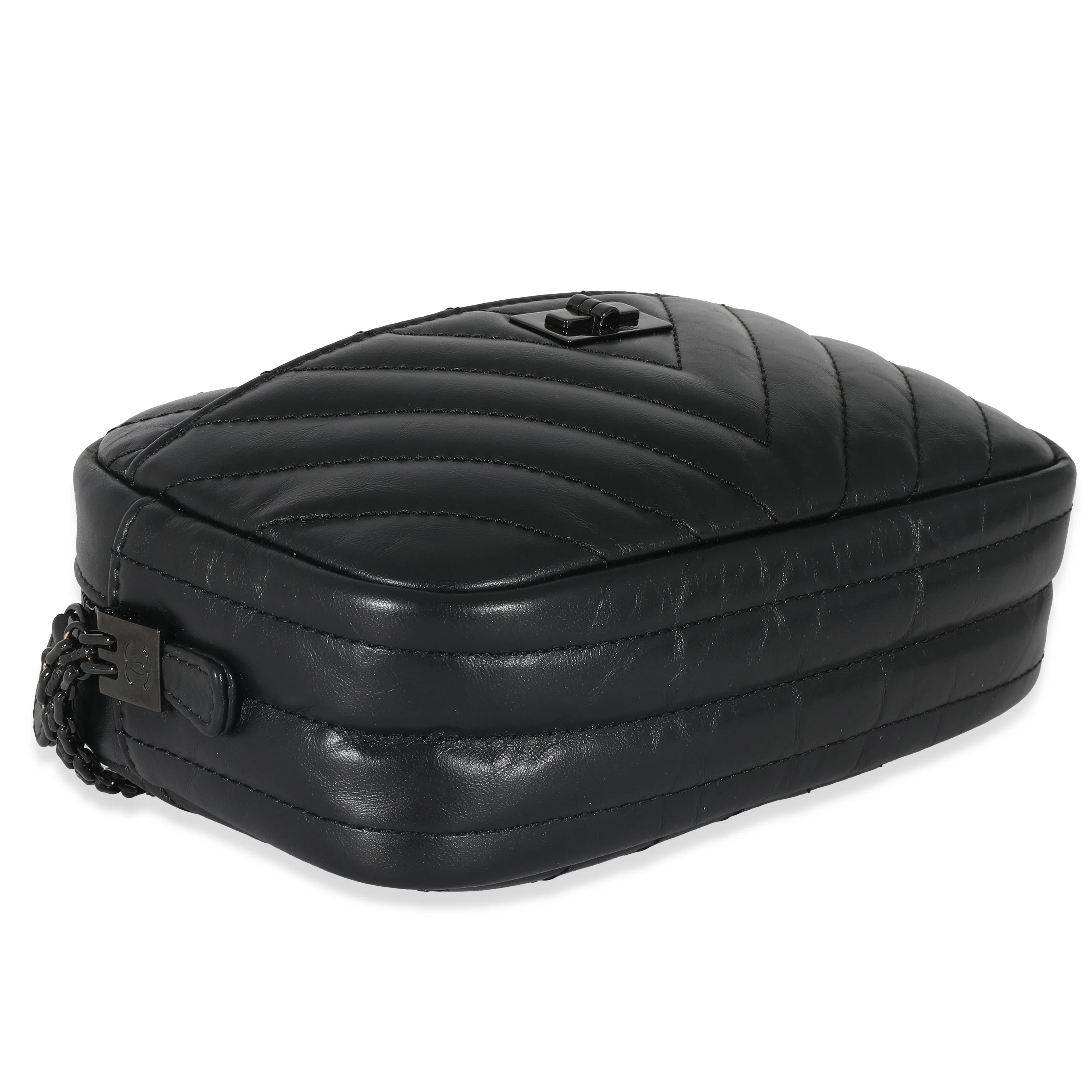Chanel So Black Chevron Quilted Leather Reissue Mini Camera Bag - Image 6