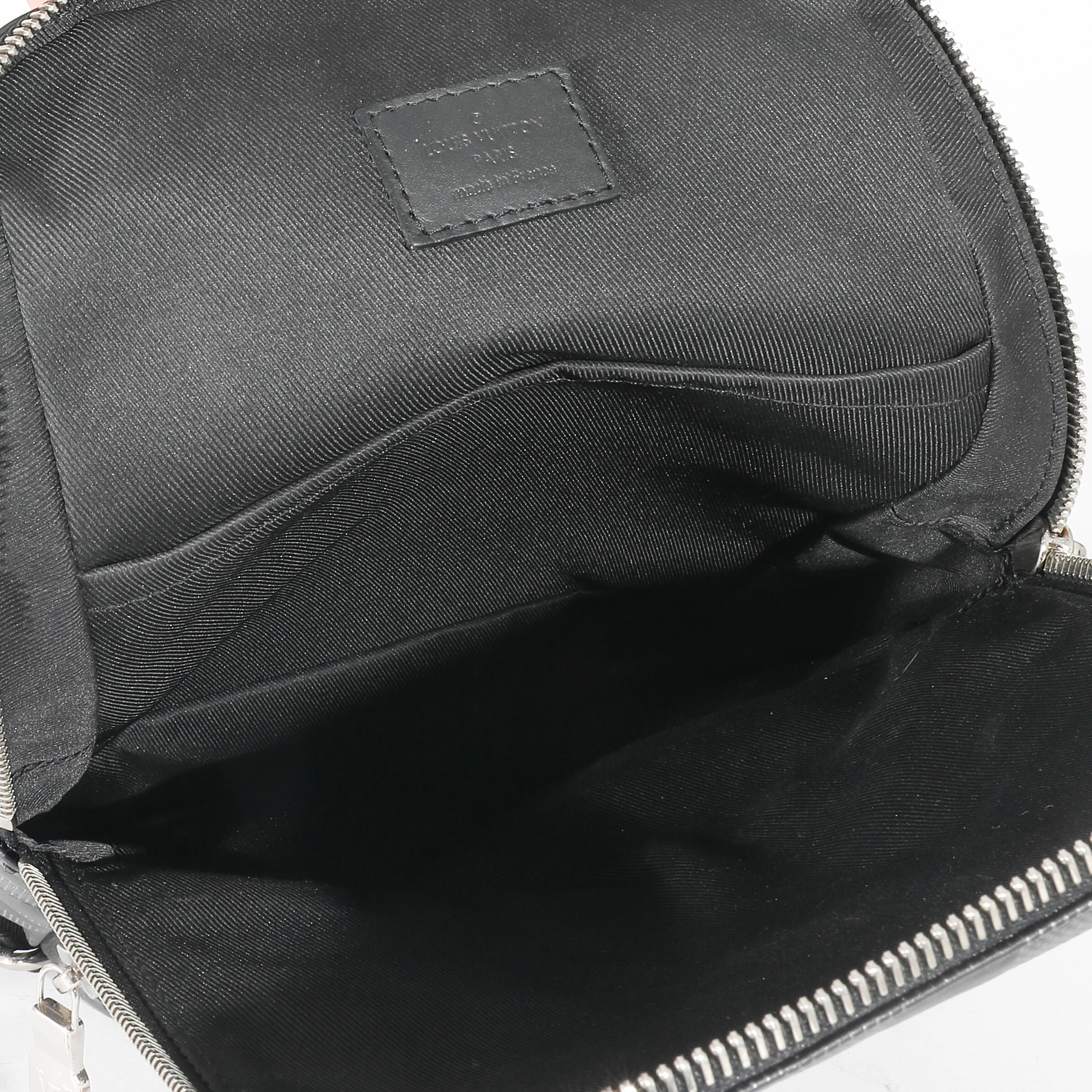 Louis Vuitton Damier Infini Avenue Sling Bag - Image 7