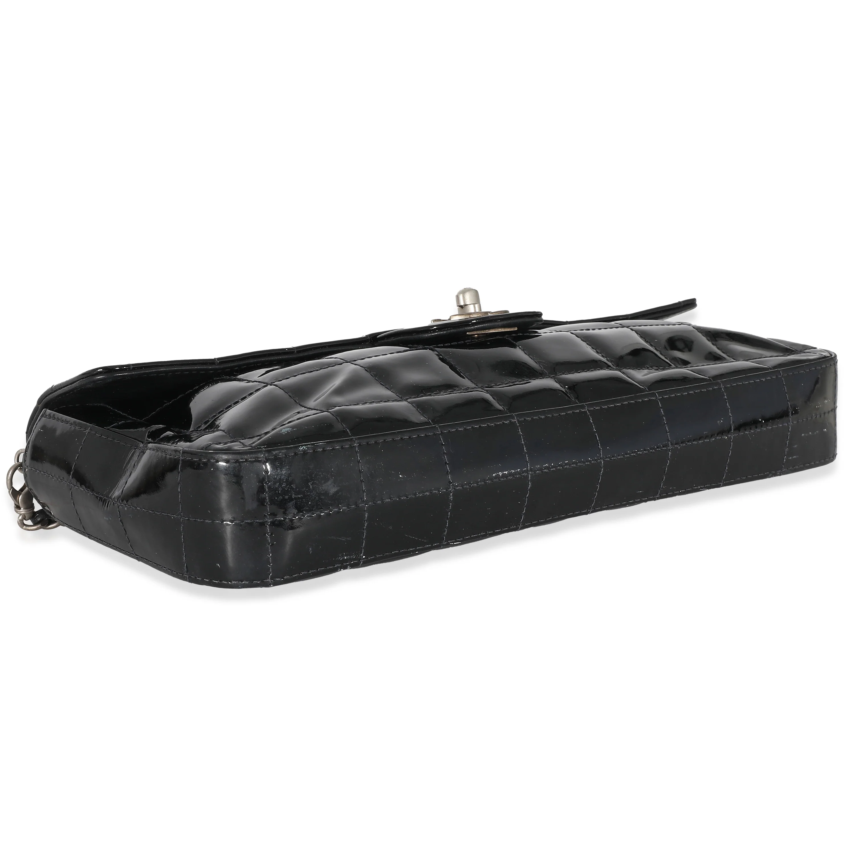 Chanel Black Patent East West Chocolate Bar Flap Bag - Image 6
