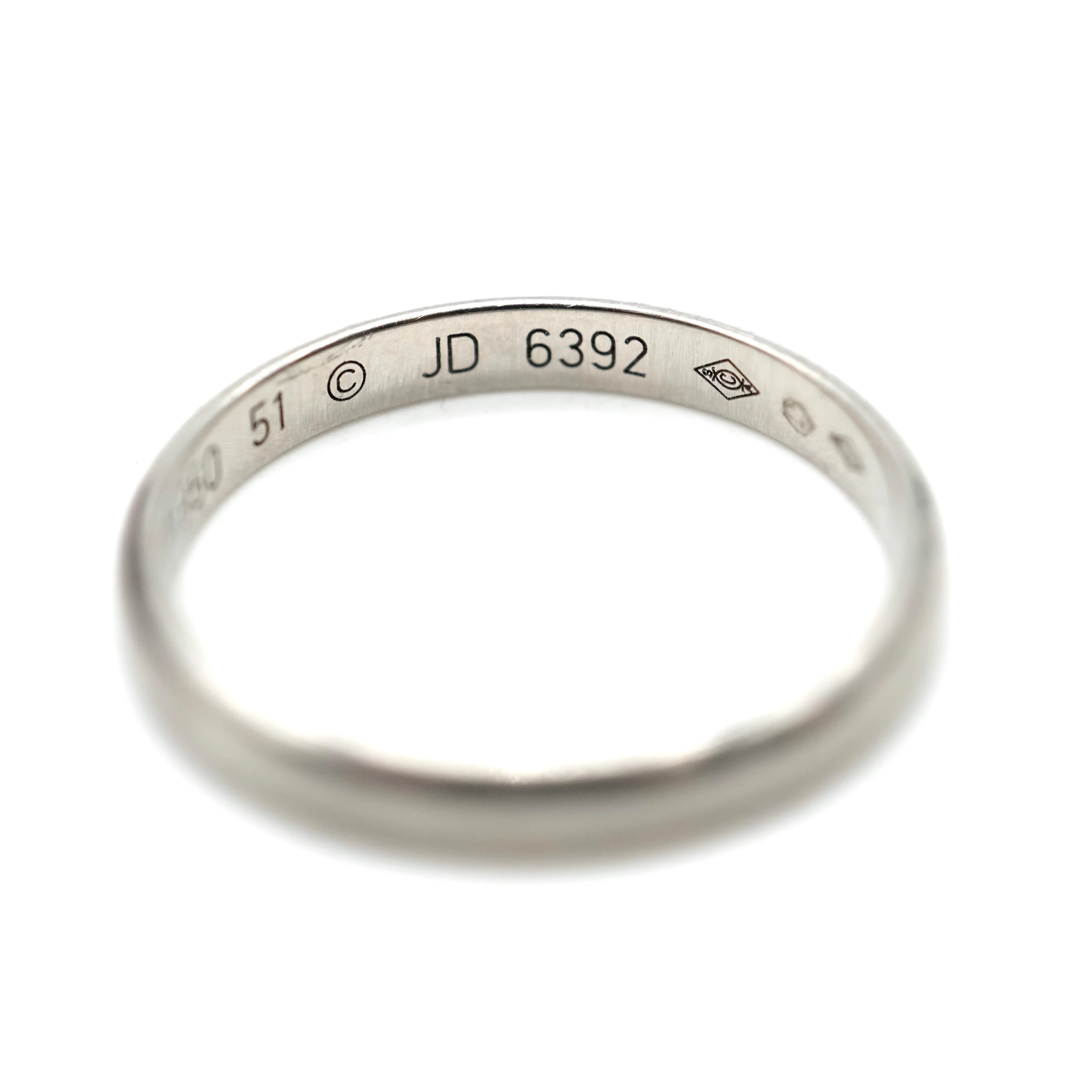 1895 2.5mm Wedding Band in Platinum - Image 4