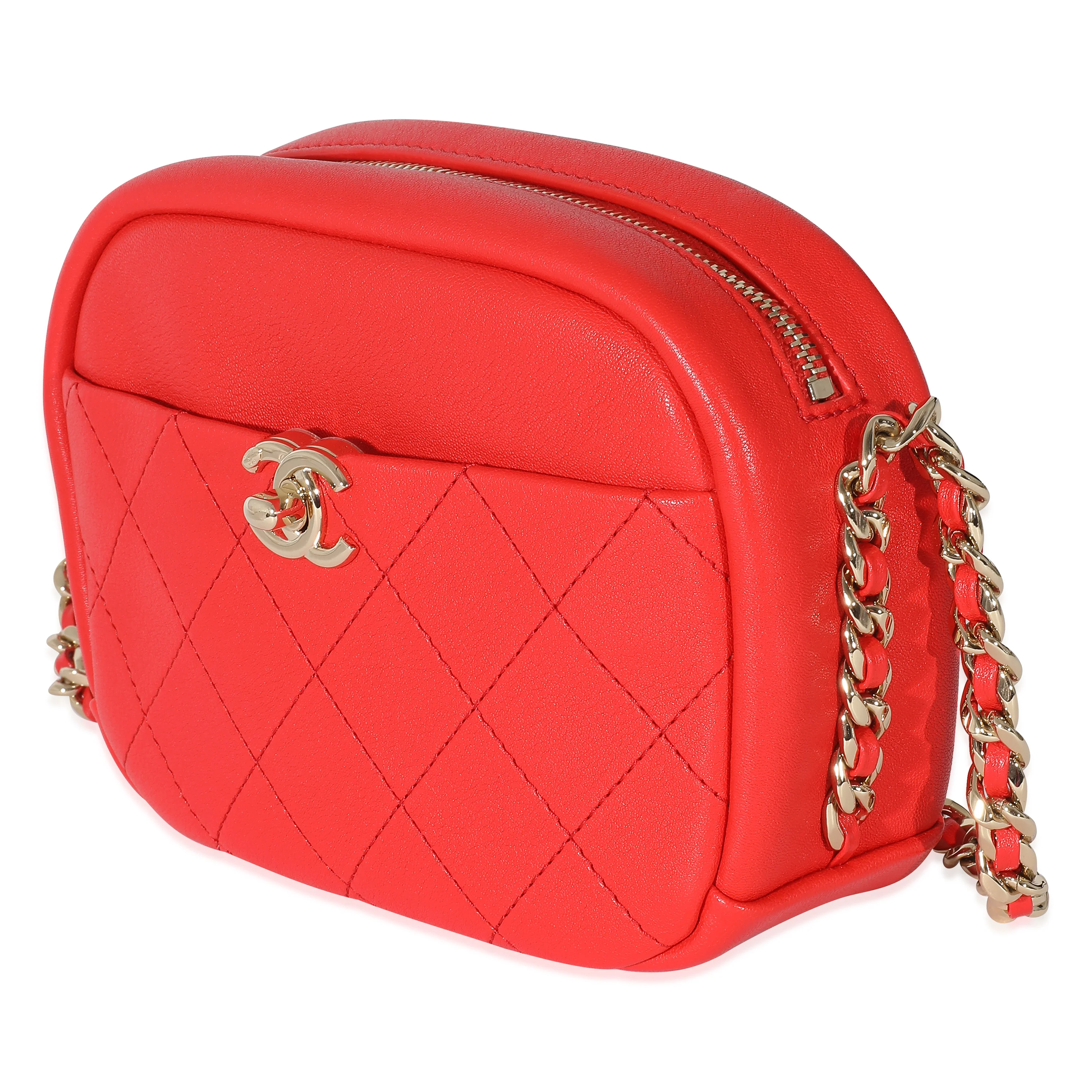 Chanel 19C Red Goatskin Medium Casual Trip Camera Case - Image 2