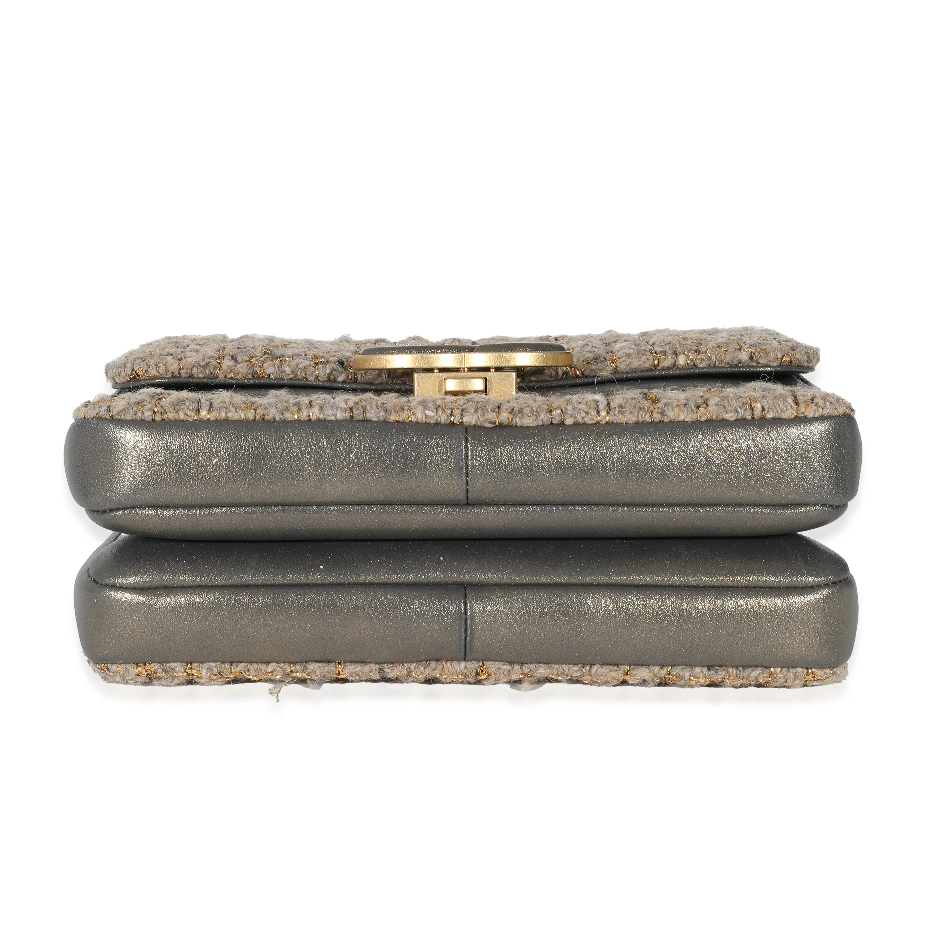 Chanel 19A Gold Metallic Tweed CC Clasp Flap Bag - Image 5