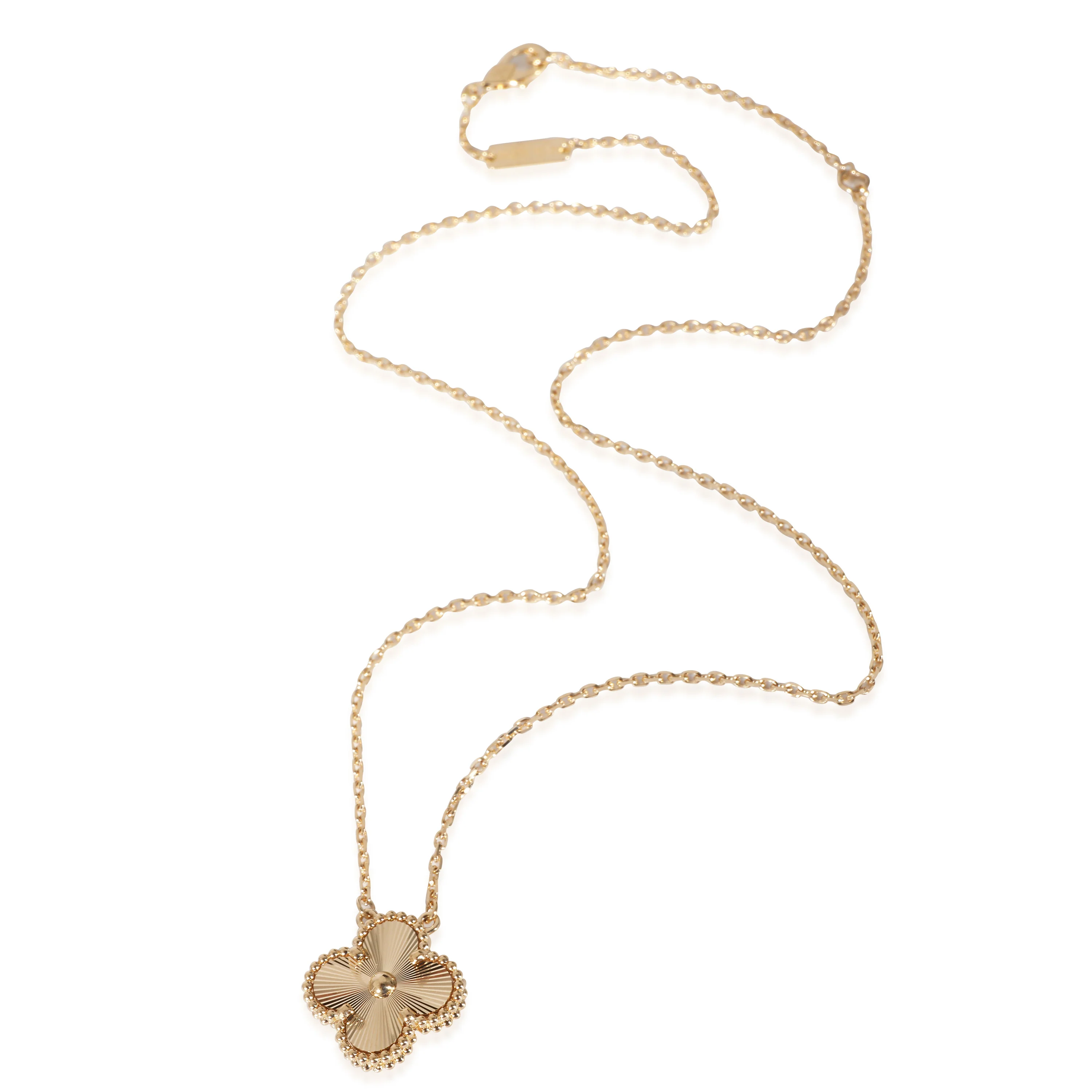 Van Cleef & Arpels Vintage Alhambra Guilloche Pendant in 18k Yellow Gold - Image 3