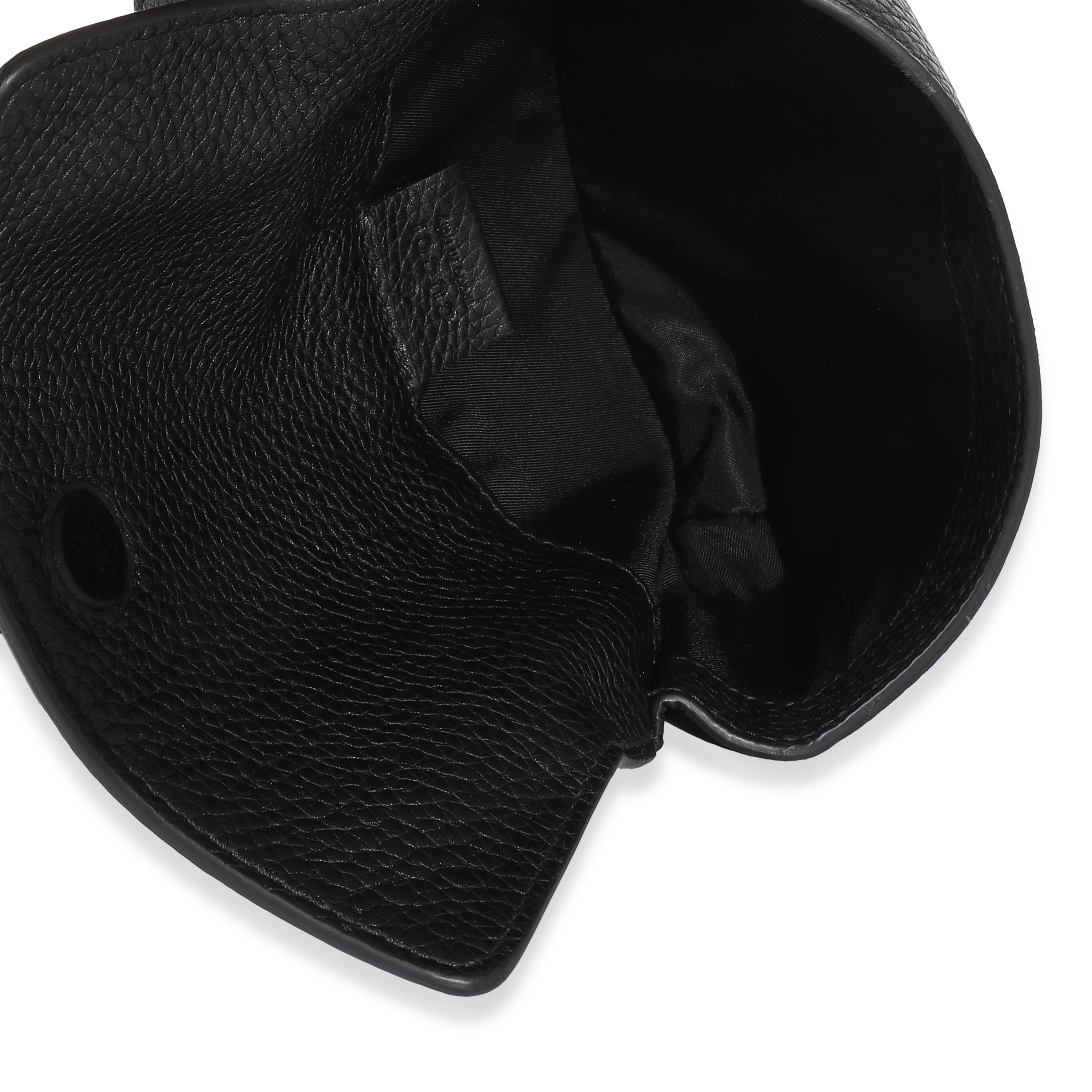 Gucci Black Pebbled Calfskin Soho Flap Belt Bag - Image 3