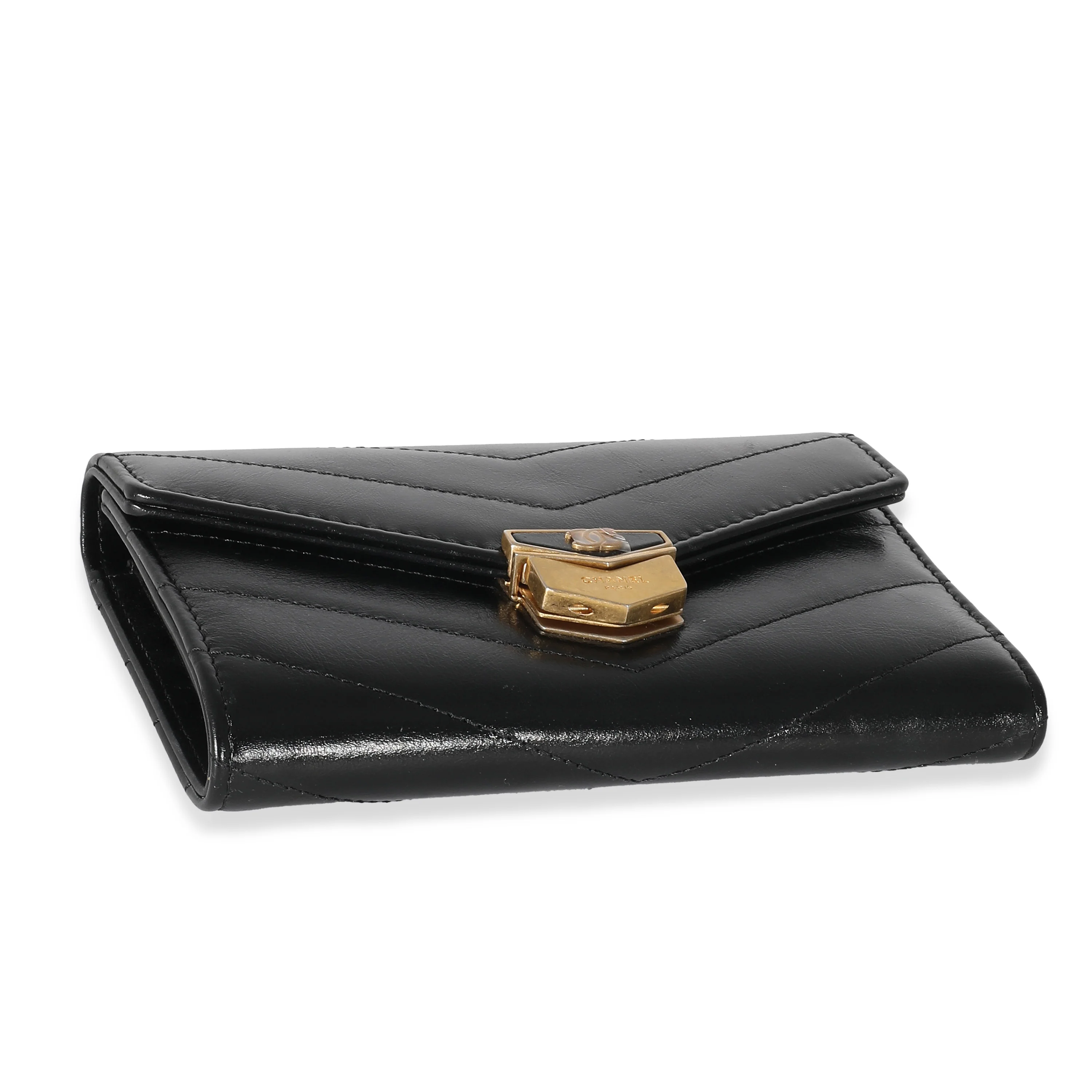 Chanel 18A Black Chevron Calfskin Small Medal Wallet - Image 3