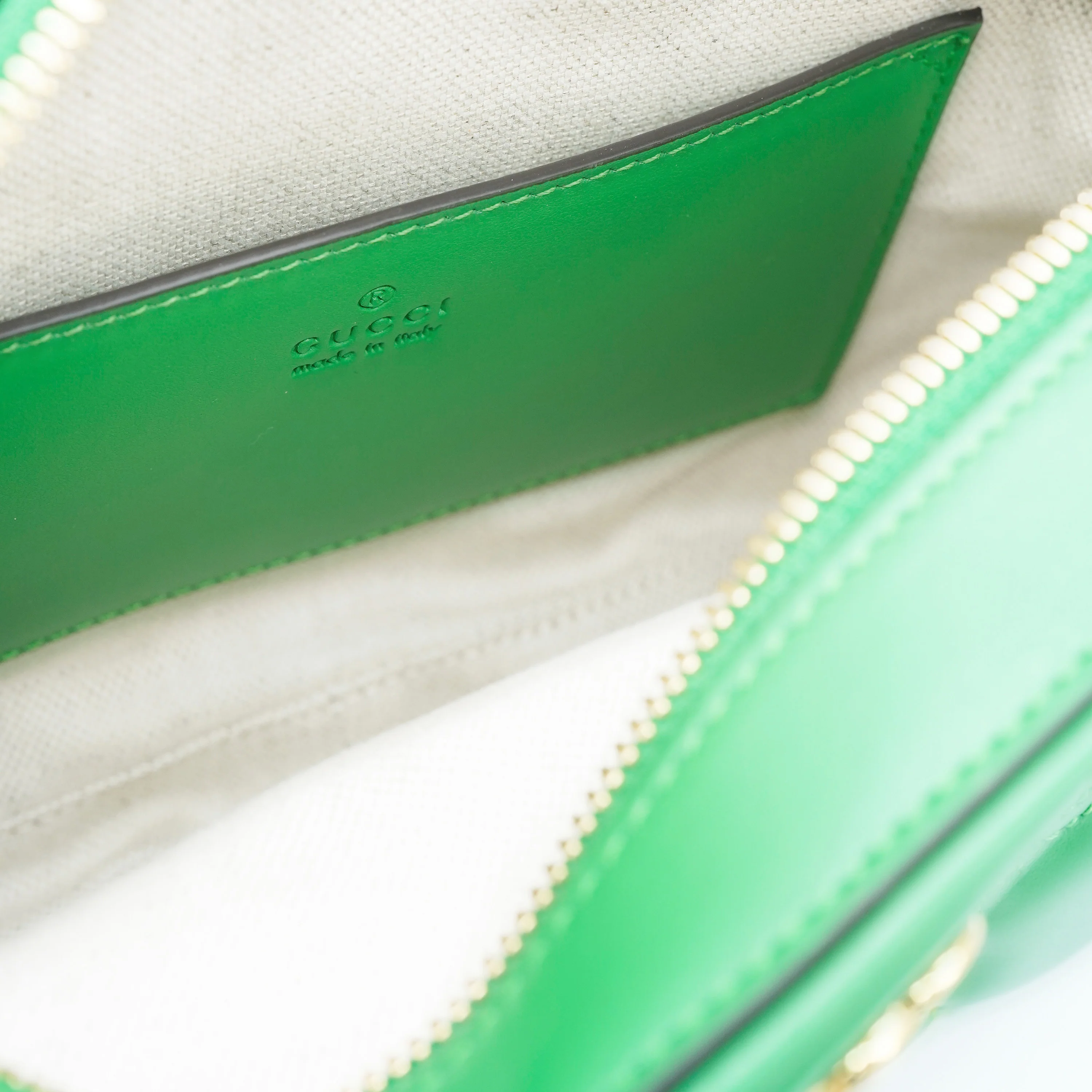 Gucci Green Leather Small GG Matelasse Camera Bag - Image 5