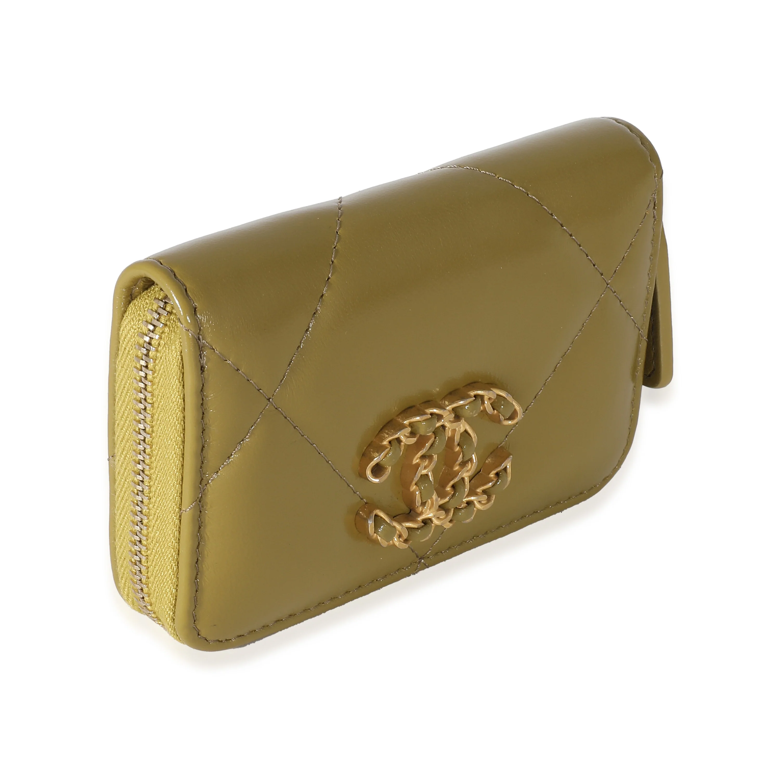Chanel Green Quilted Lambskin Chanel 19 Zip Around Coin Purse - Image 2