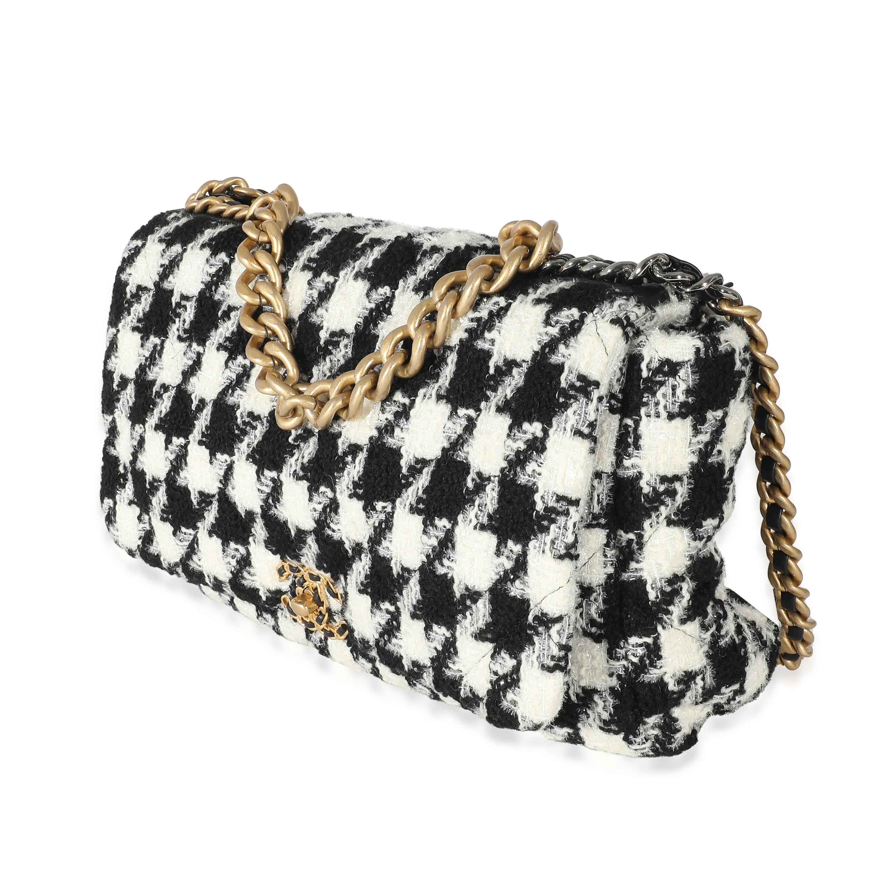Chanel Black White Houndstooth Tweed Chanel 19 Maxi Flap Bag - Image 2