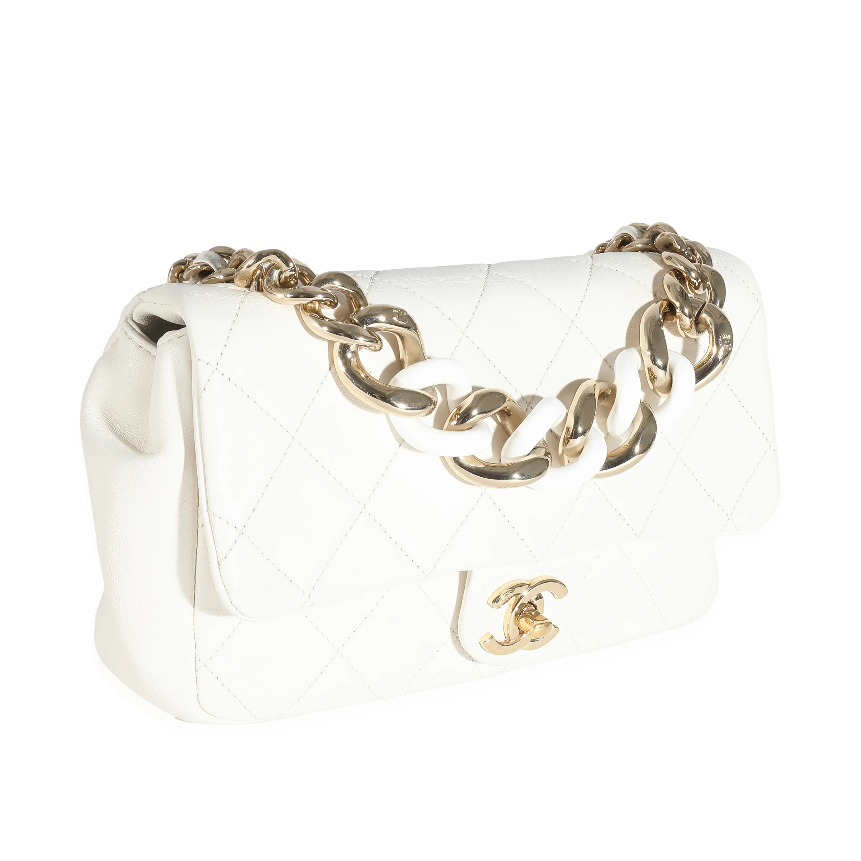 White Quilted Lambskin Elegant Chain Flap Bag - Image 6