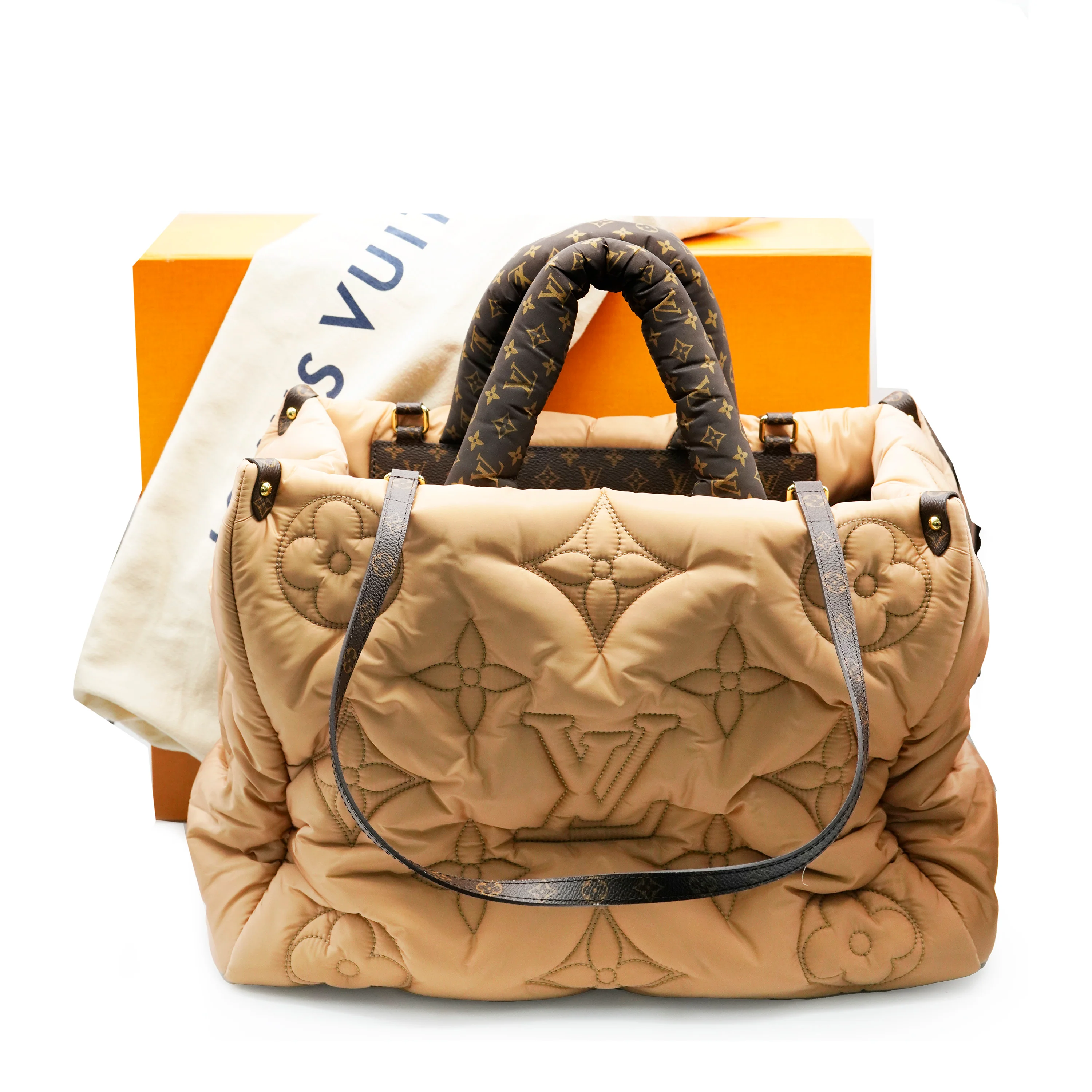 Louis Vuitton Beige Econyl Monogram Pillow Giant Onthego GM - Image 3