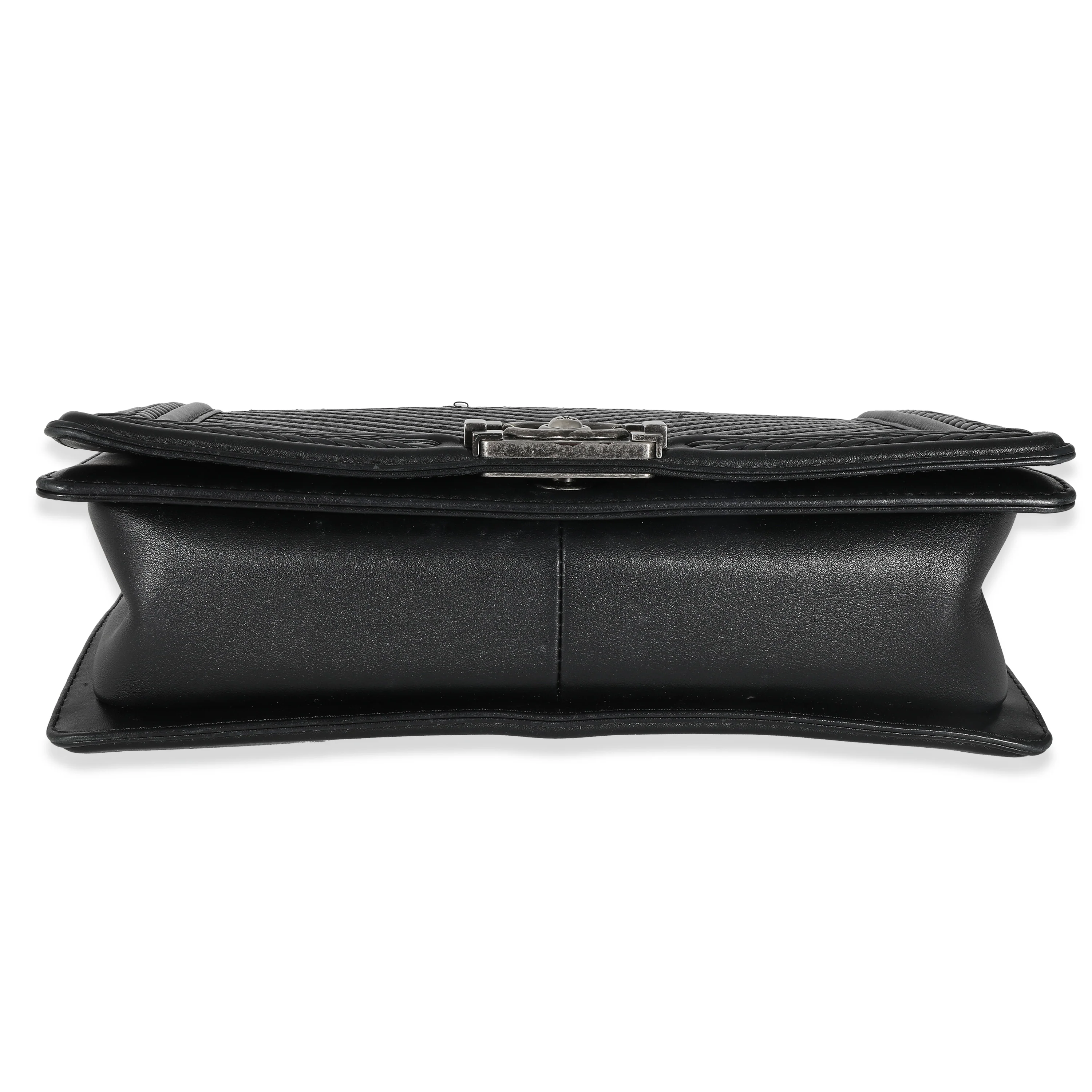 Chanel Black Herringbone Lambskin Chevron New Medium Boy Bag - Image 6