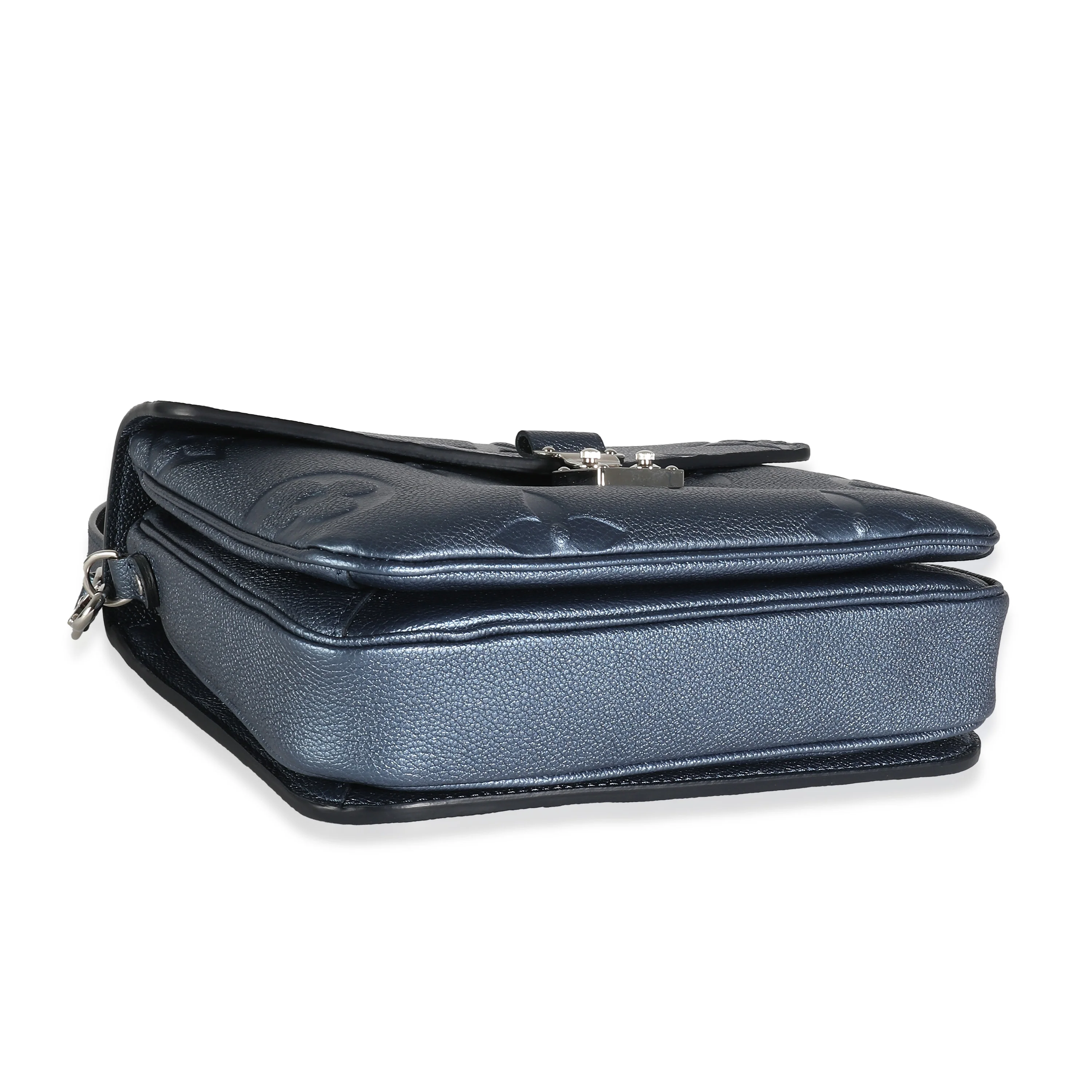 Metallic Navy Giant Monogram Empreinte Pochette Métis - Image 7