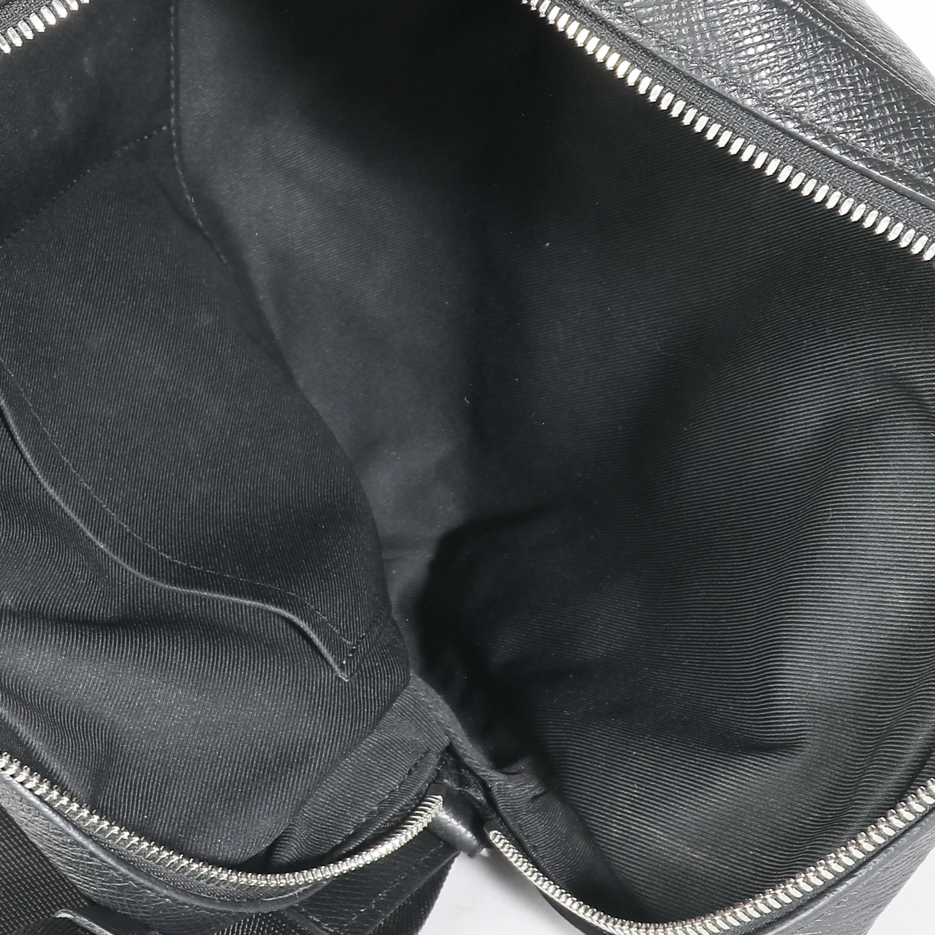 Black Taiga Alex Messenger PM - Image 9