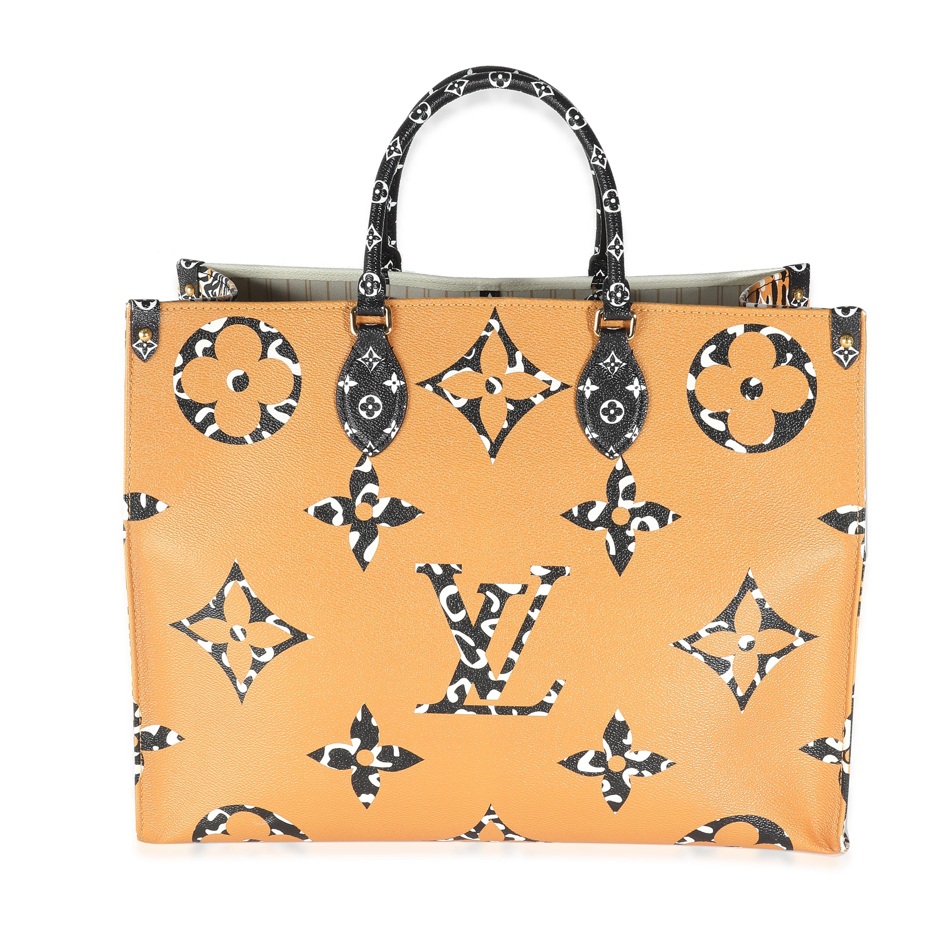Ivory Monogram Giant Canvas Jungle Onthego GM
