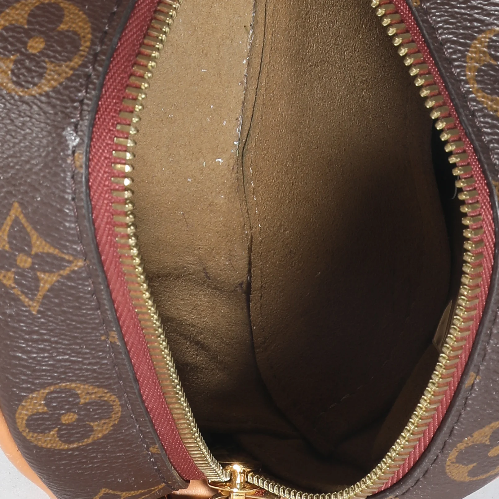 Monogram Canvas Boite Chapeau Souple PM - Image 9