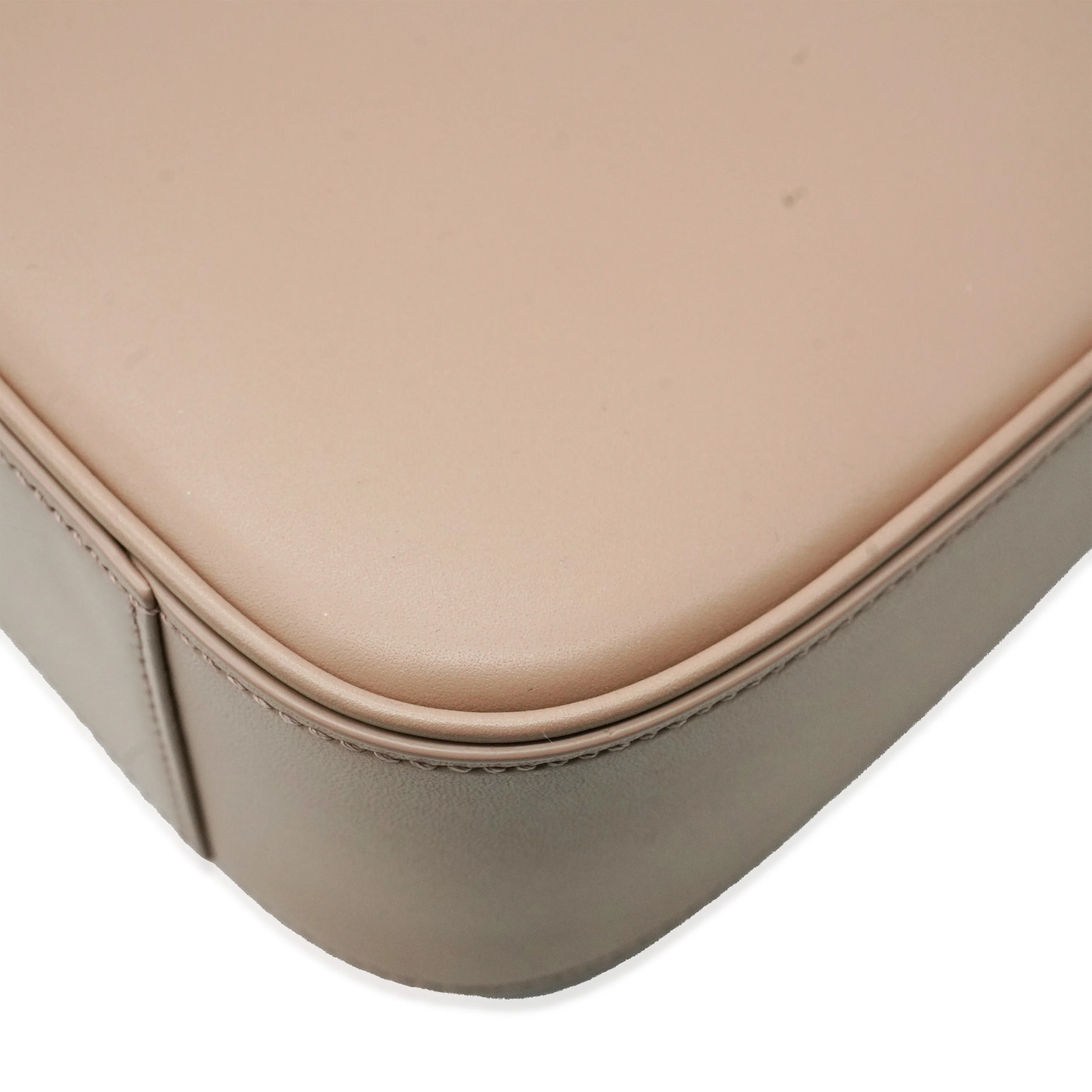 Rosy Sand Smooth Calfskin Le 5 A 7 Hobo - Image 9
