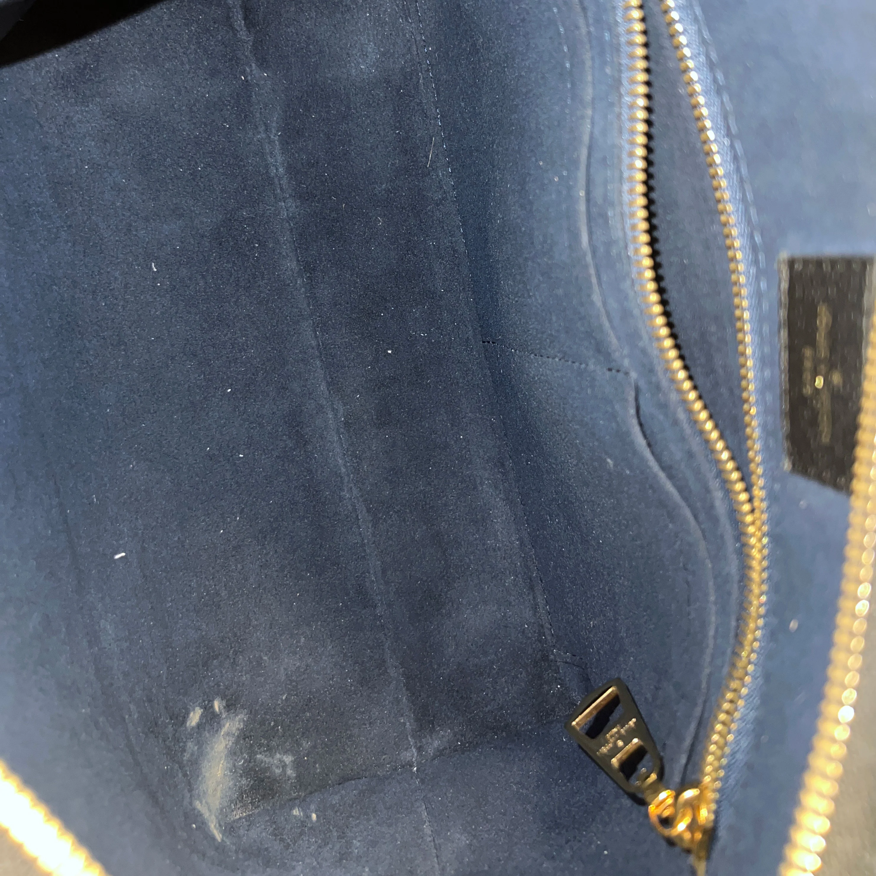 Black Giant Monogram Empreinte Carryall PM - Image 8