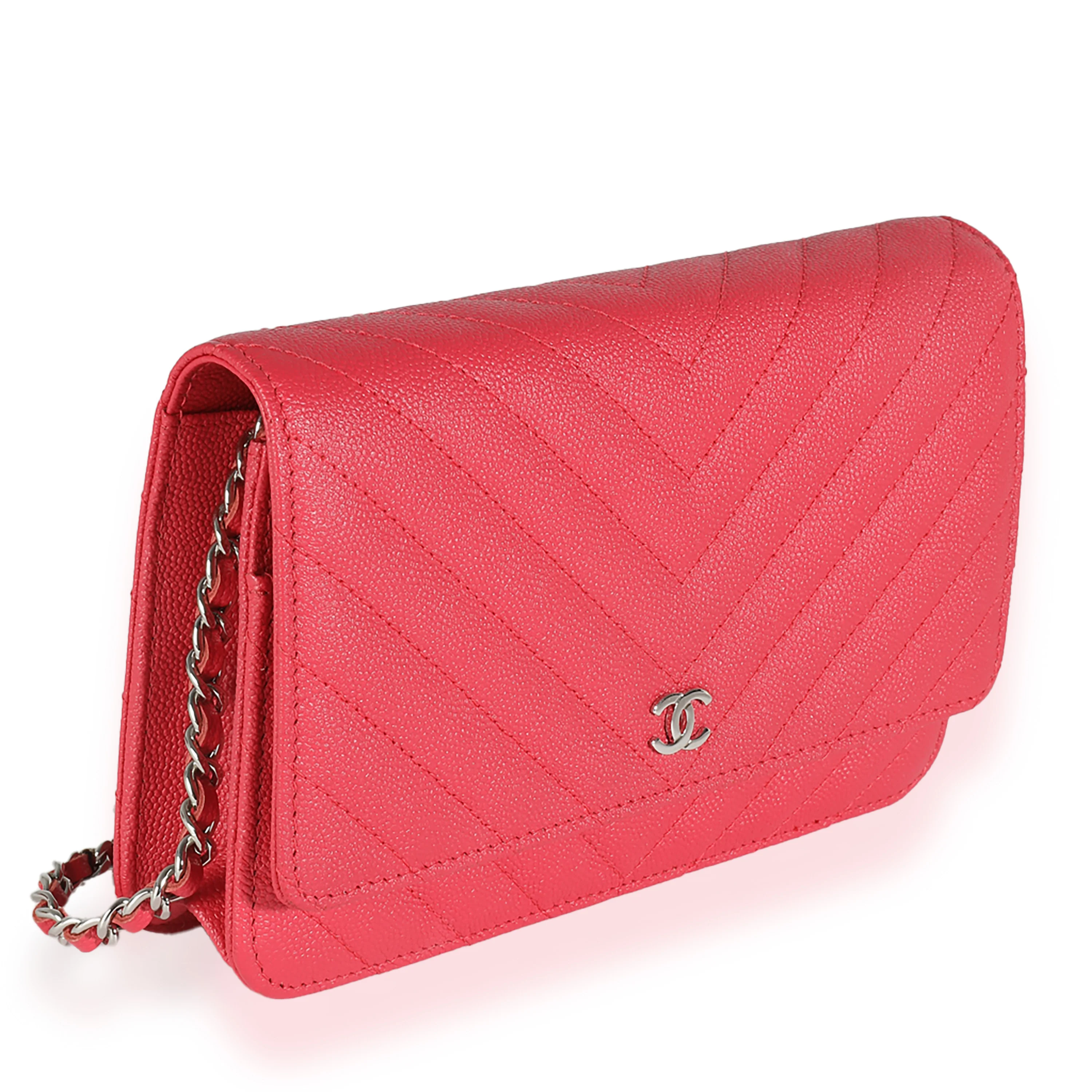 18C Red Chevron Caviar Wallet On Chain - Image 3