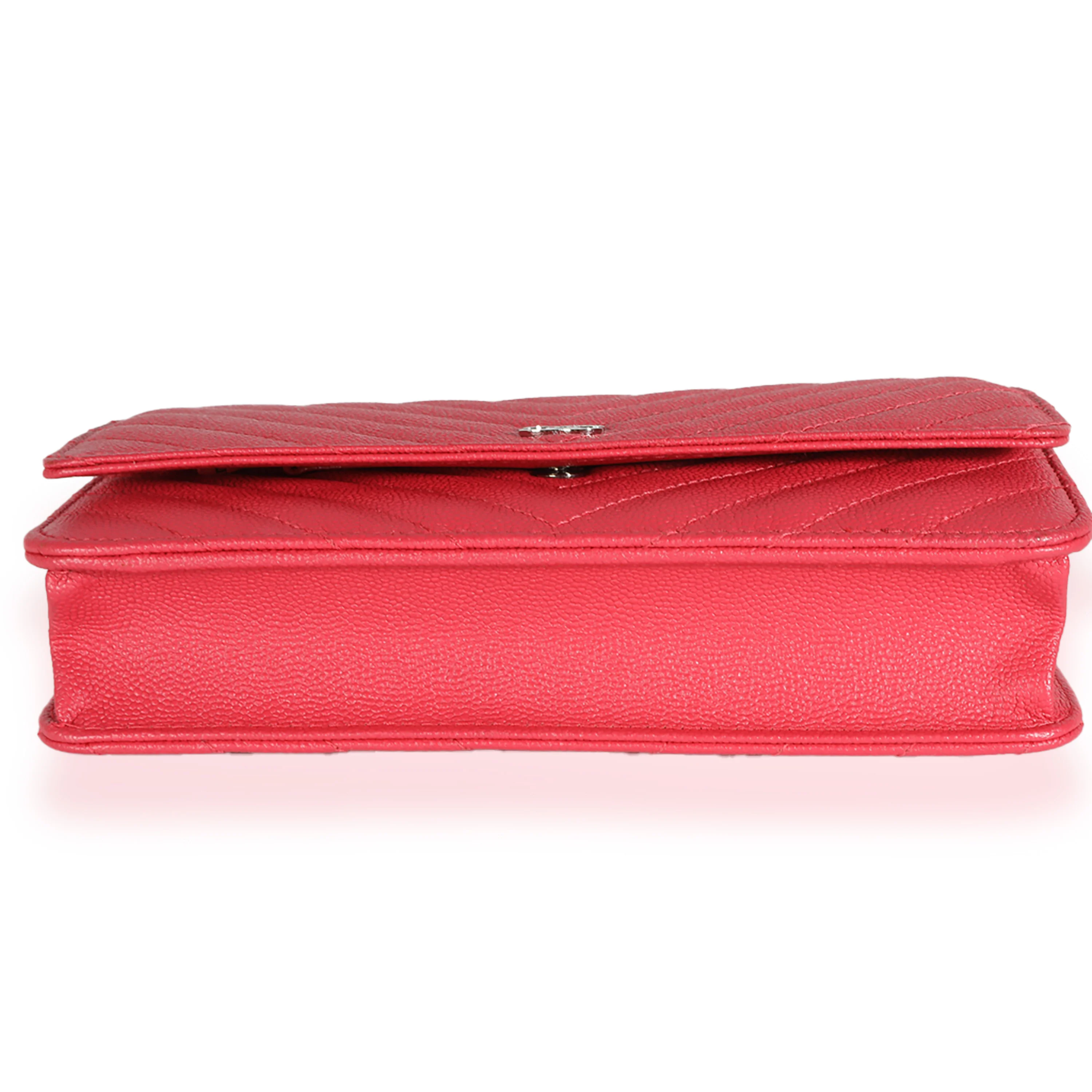 18C Red Chevron Caviar Wallet On Chain - Image 5