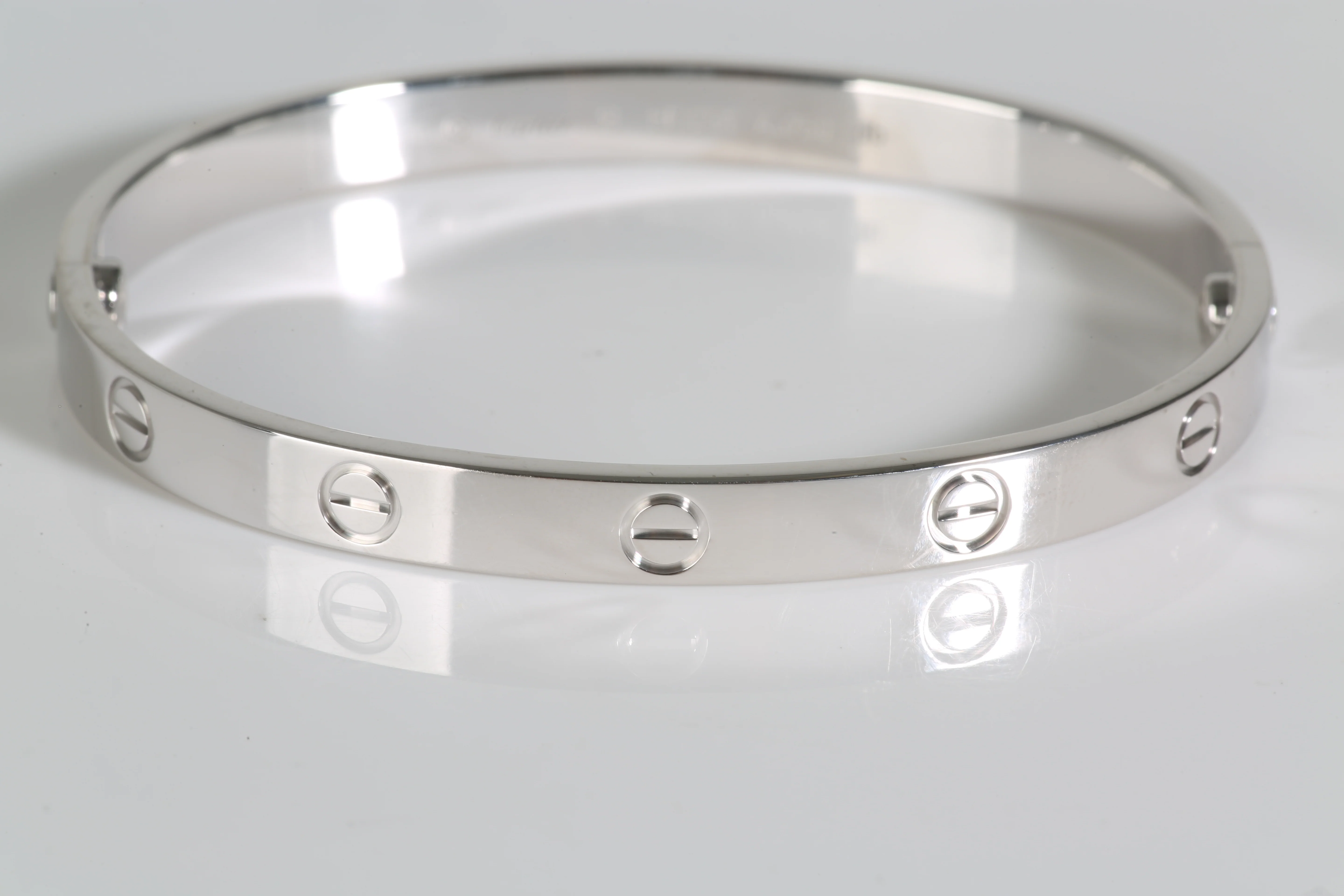 Love Bracelet (White Gold)