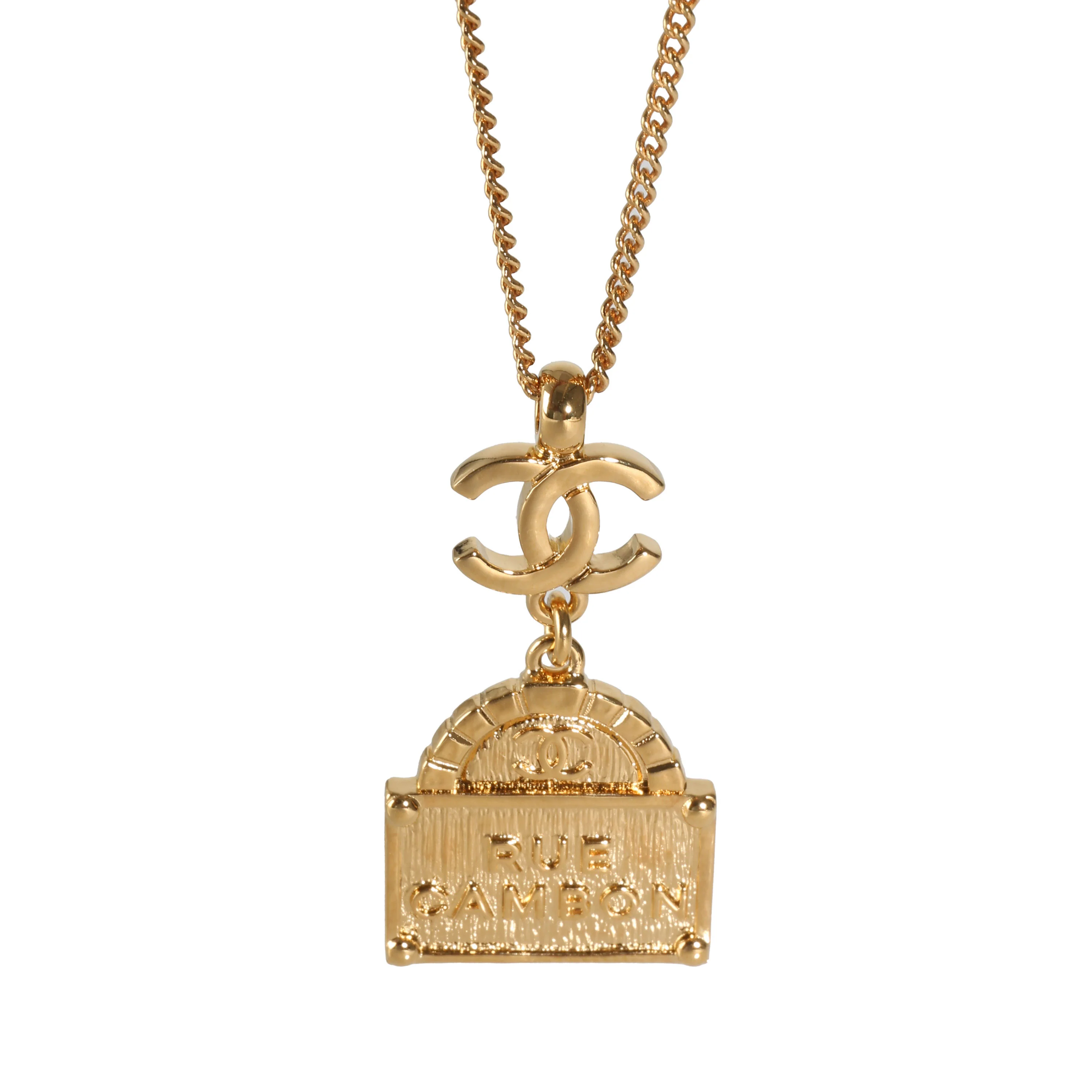 2022 Pendant in Gold Plated