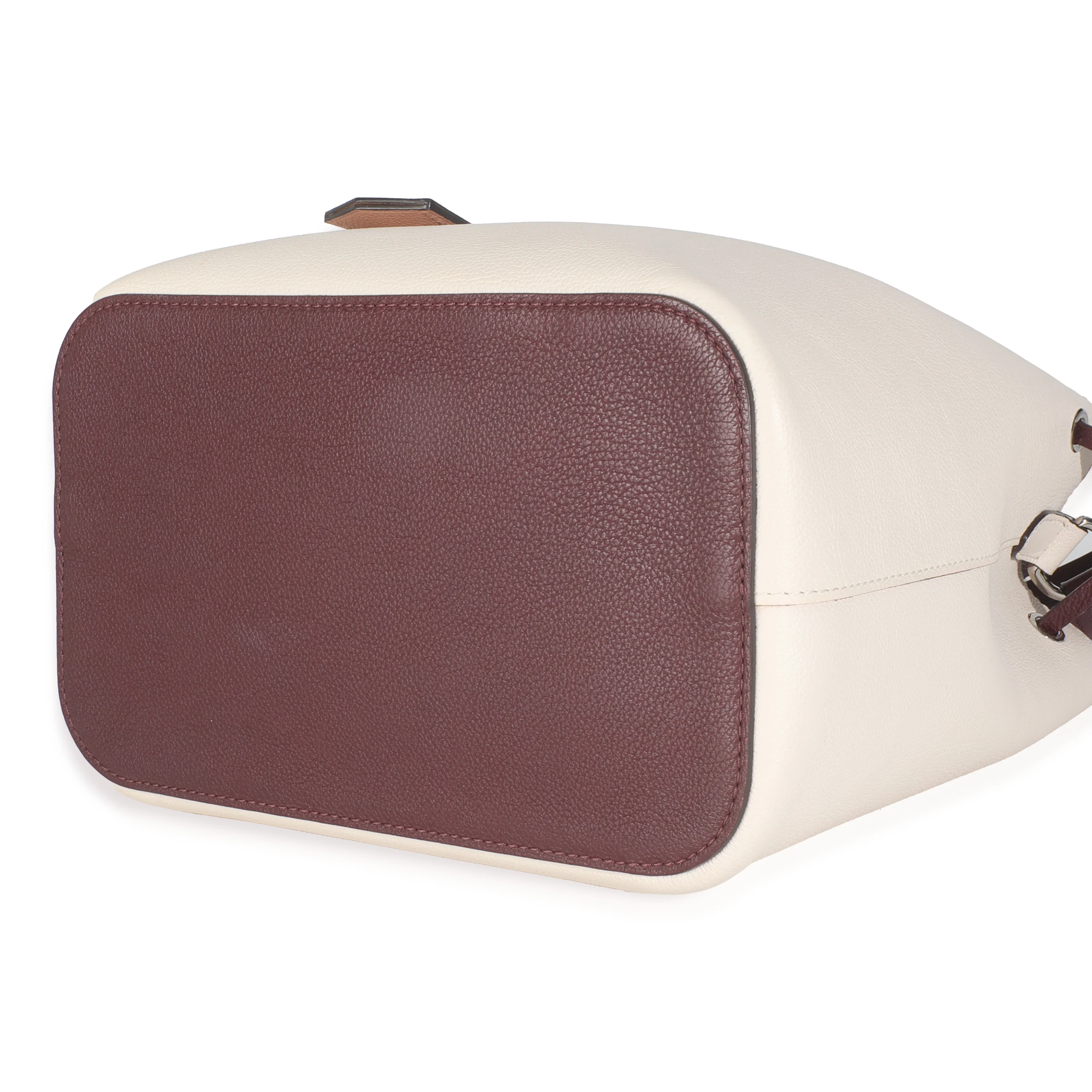 Soie Quartz Calla Calfskin Lockme Bucket Bag - Image 7